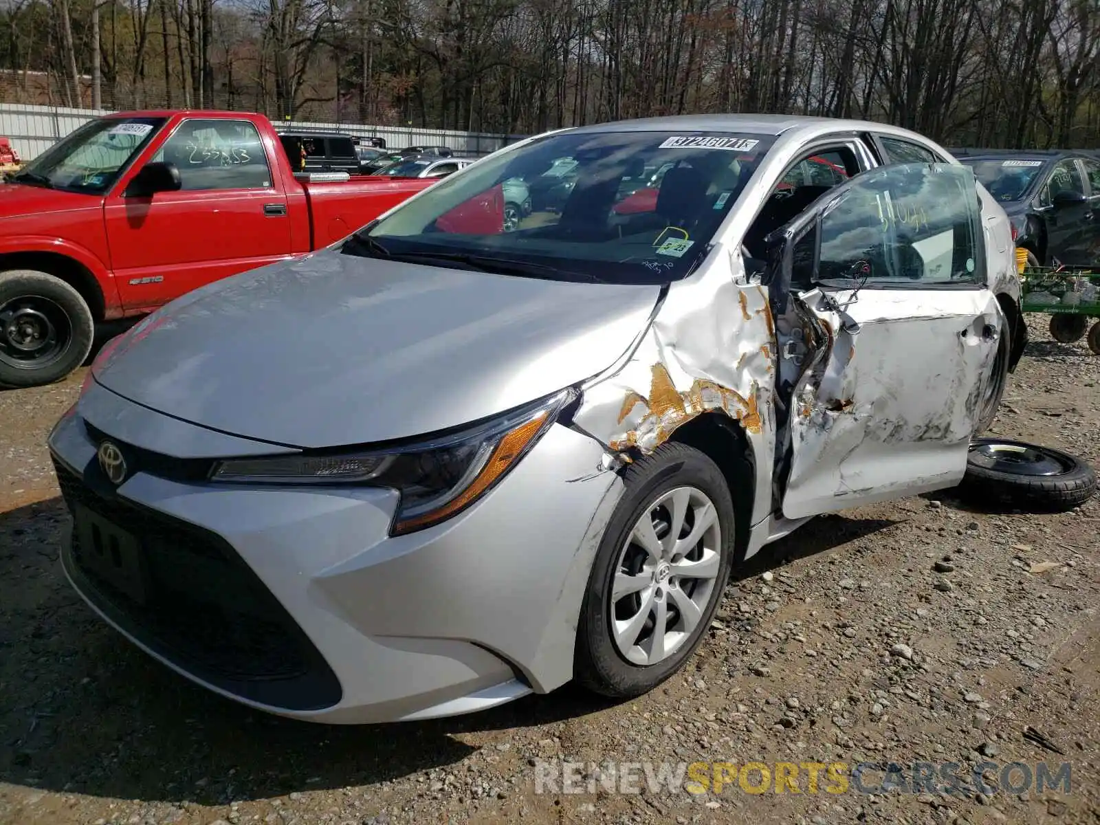 2 Photograph of a damaged car 5YFEPRAE1LP022602 TOYOTA COROLLA 2020