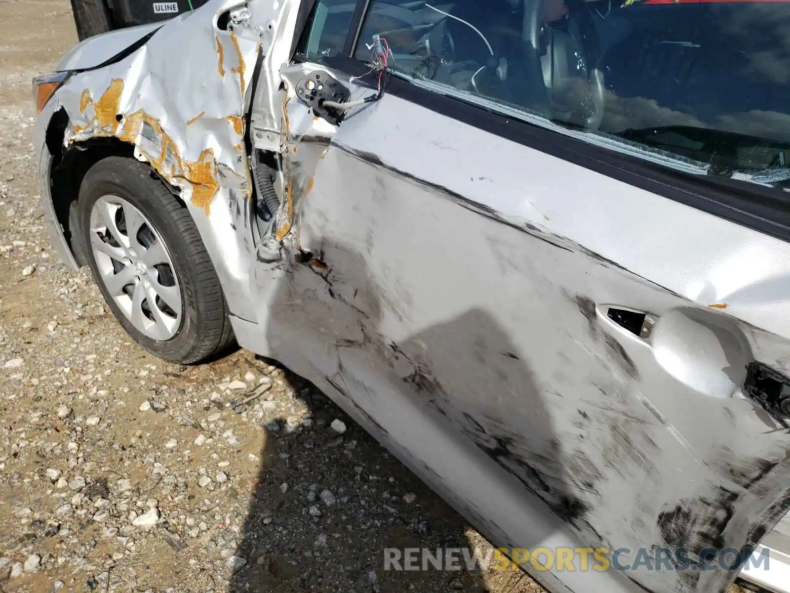 9 Photograph of a damaged car 5YFEPRAE1LP022602 TOYOTA COROLLA 2020