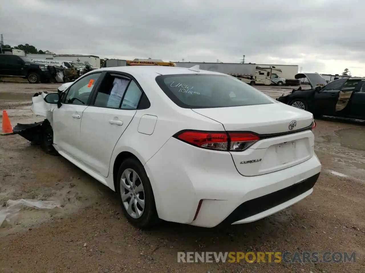 3 Photograph of a damaged car 5YFEPRAE1LP024849 TOYOTA COROLLA 2020