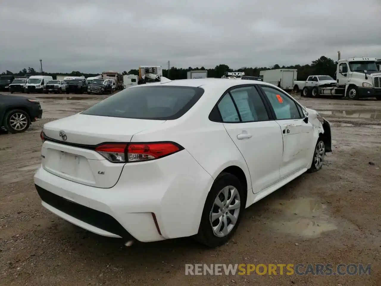 4 Photograph of a damaged car 5YFEPRAE1LP024849 TOYOTA COROLLA 2020