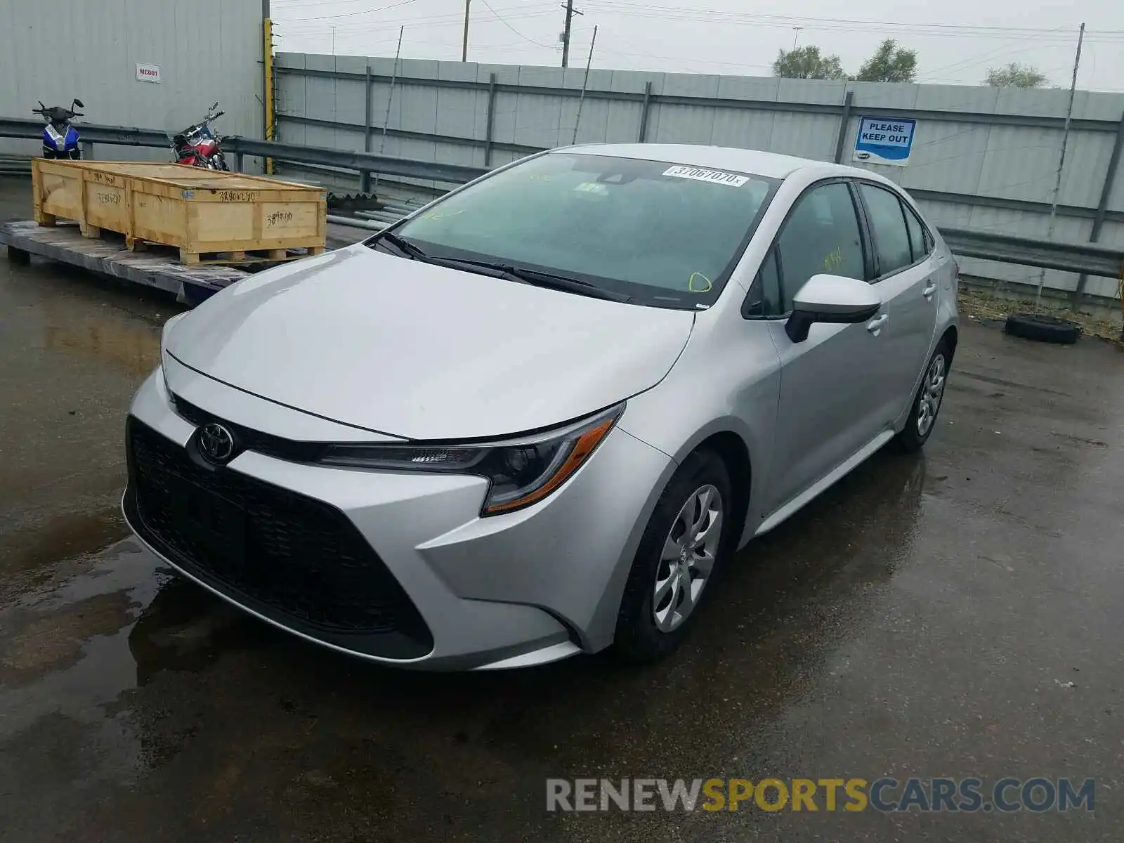 2 Photograph of a damaged car 5YFEPRAE1LP025239 TOYOTA COROLLA 2020