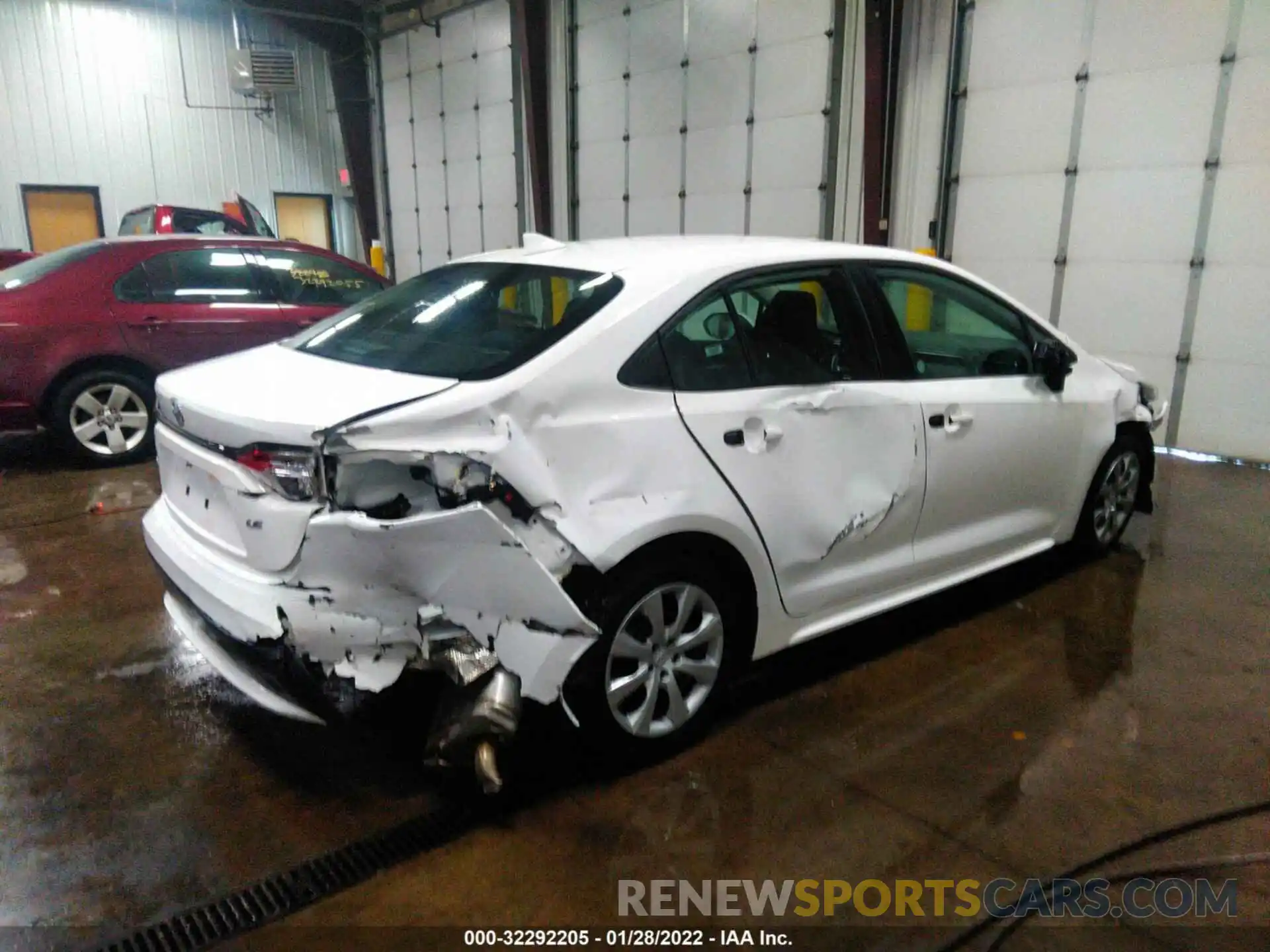 4 Photograph of a damaged car 5YFEPRAE1LP025712 TOYOTA COROLLA 2020