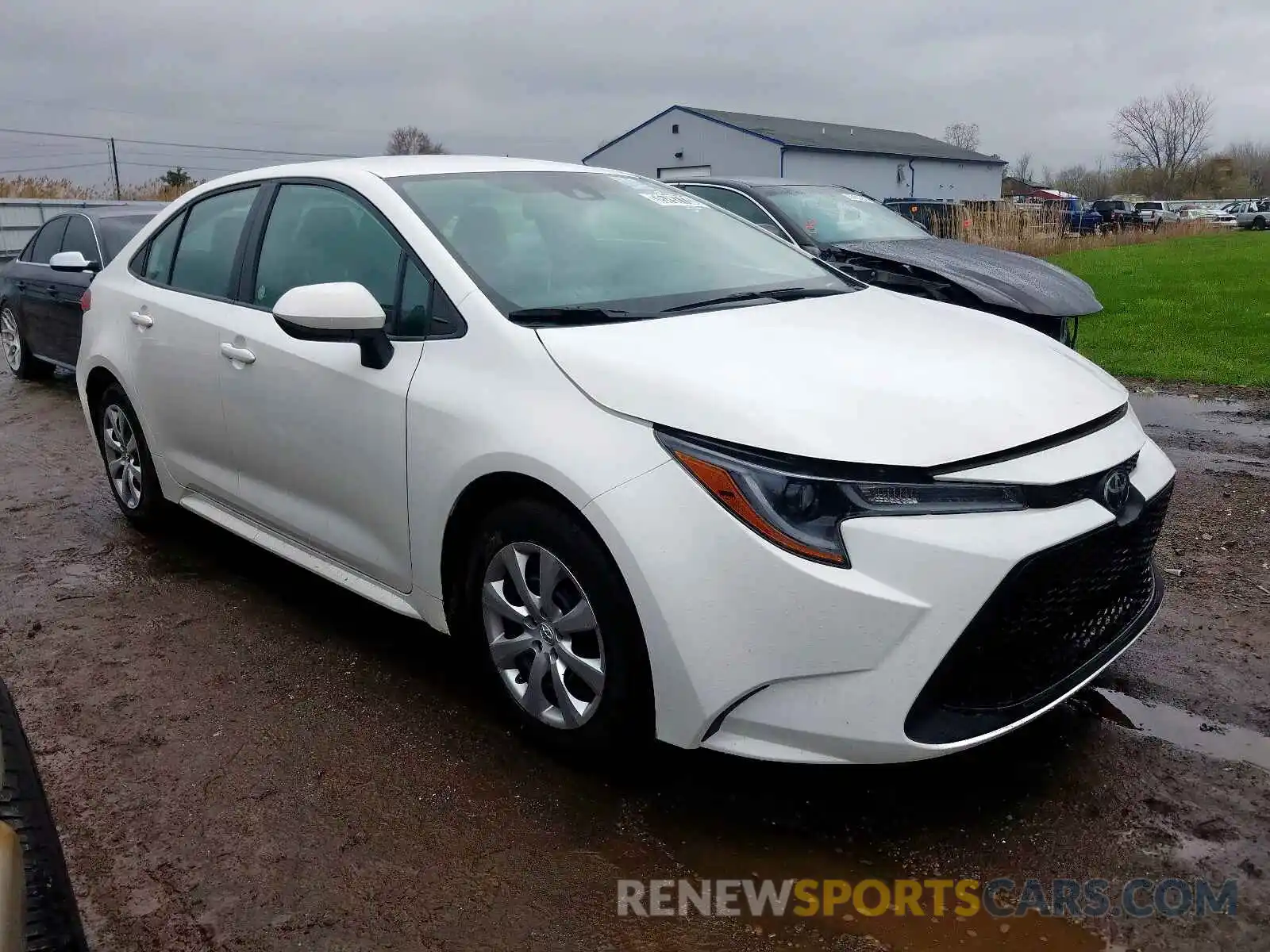 1 Photograph of a damaged car 5YFEPRAE1LP027170 TOYOTA COROLLA 2020