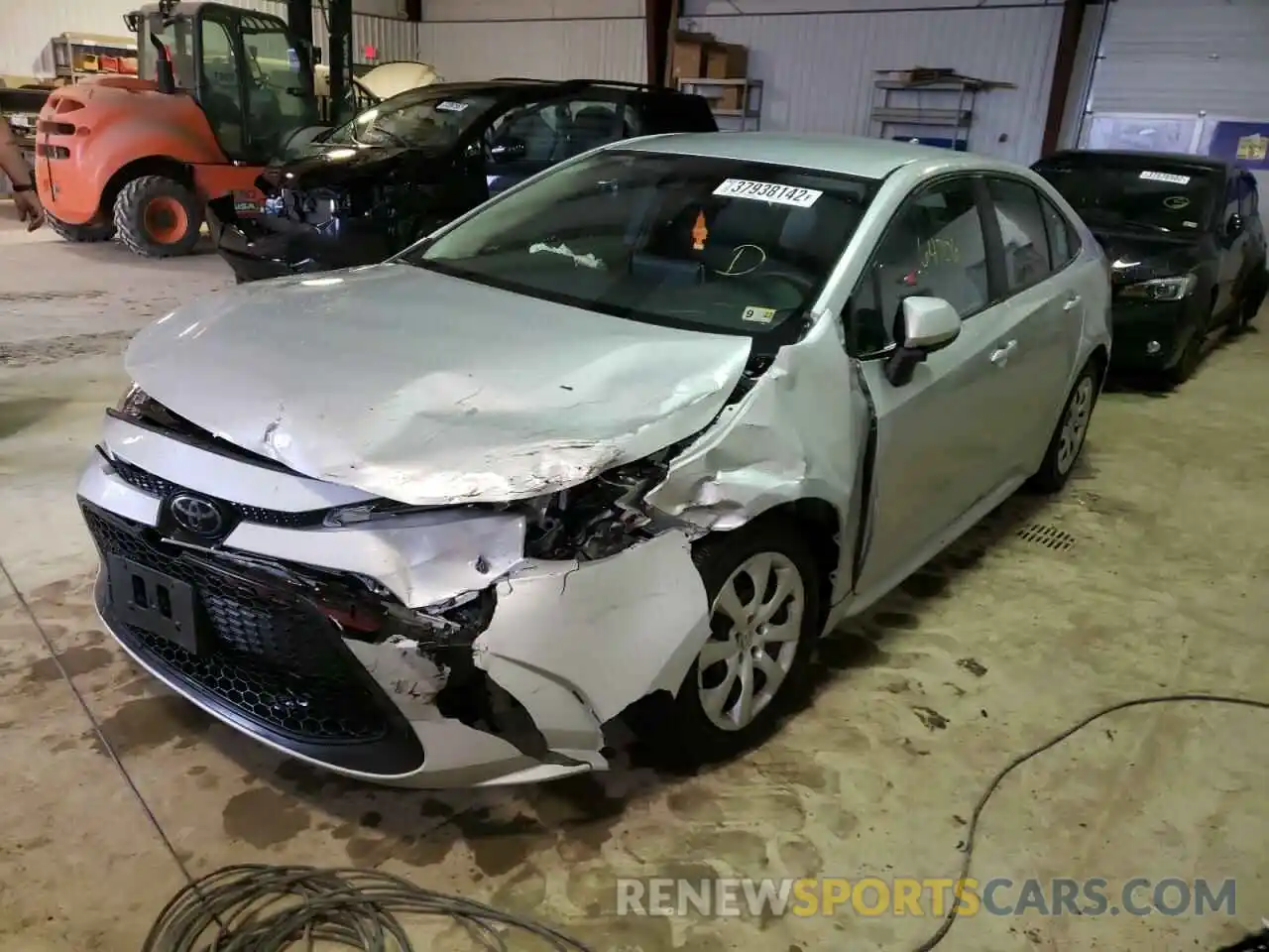 2 Photograph of a damaged car 5YFEPRAE1LP027637 TOYOTA COROLLA 2020