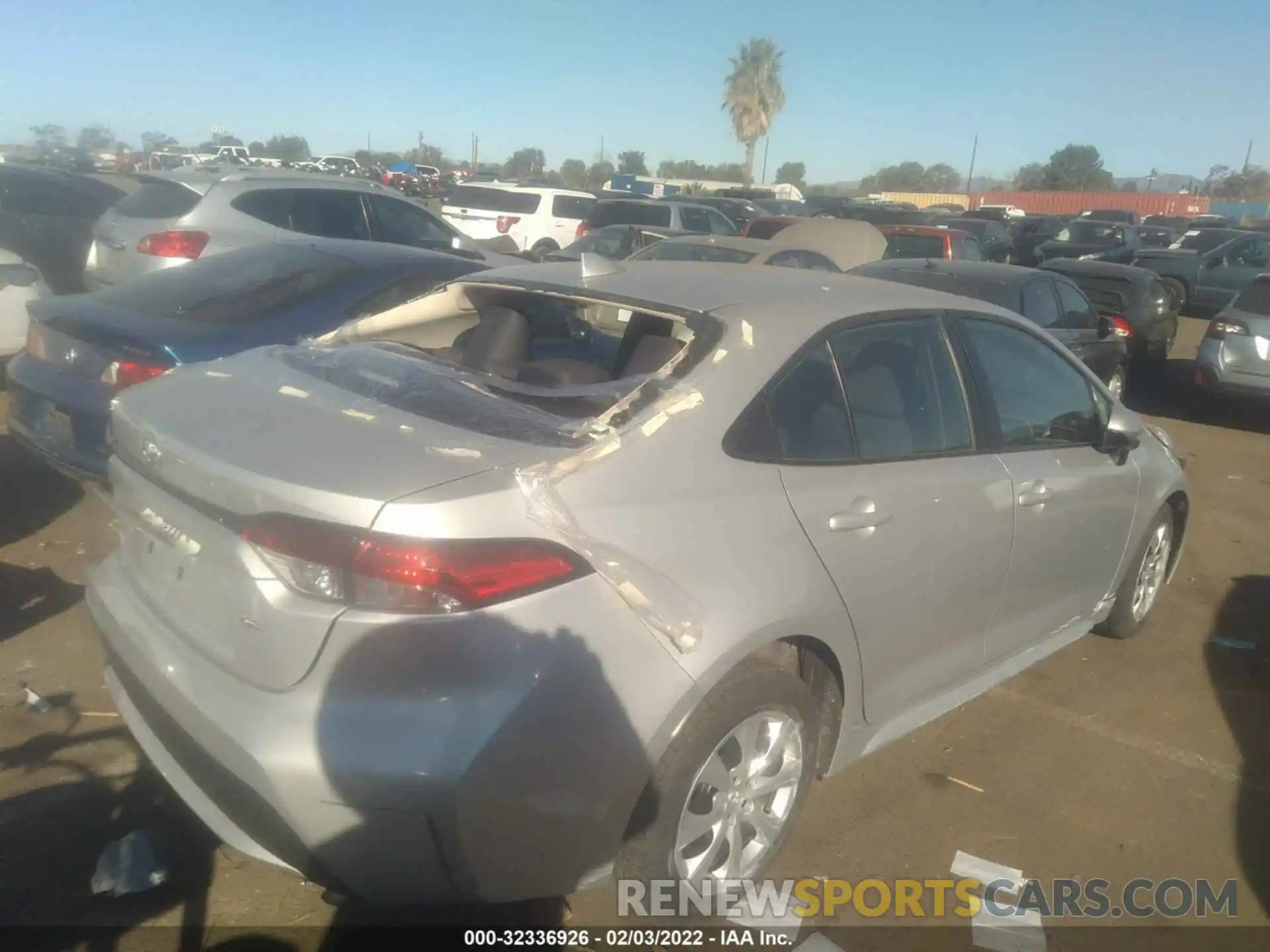 4 Photograph of a damaged car 5YFEPRAE1LP030554 TOYOTA COROLLA 2020