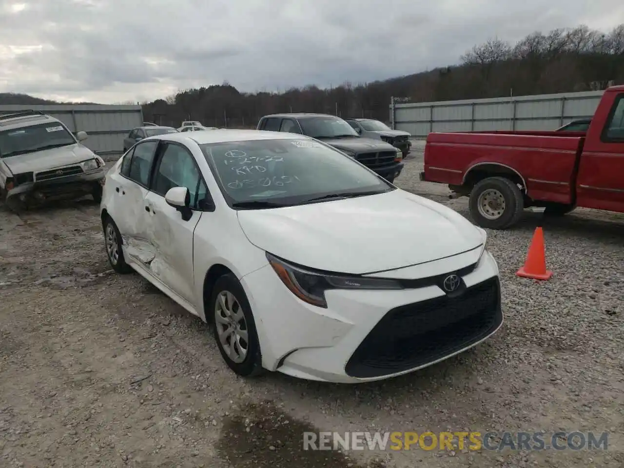 1 Photograph of a damaged car 5YFEPRAE1LP030621 TOYOTA COROLLA 2020