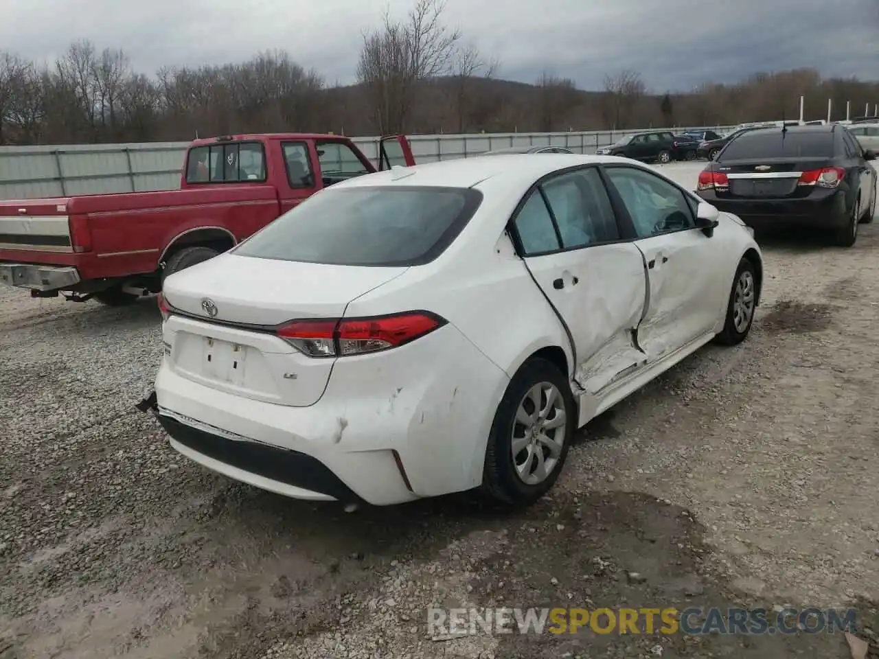 4 Photograph of a damaged car 5YFEPRAE1LP030621 TOYOTA COROLLA 2020