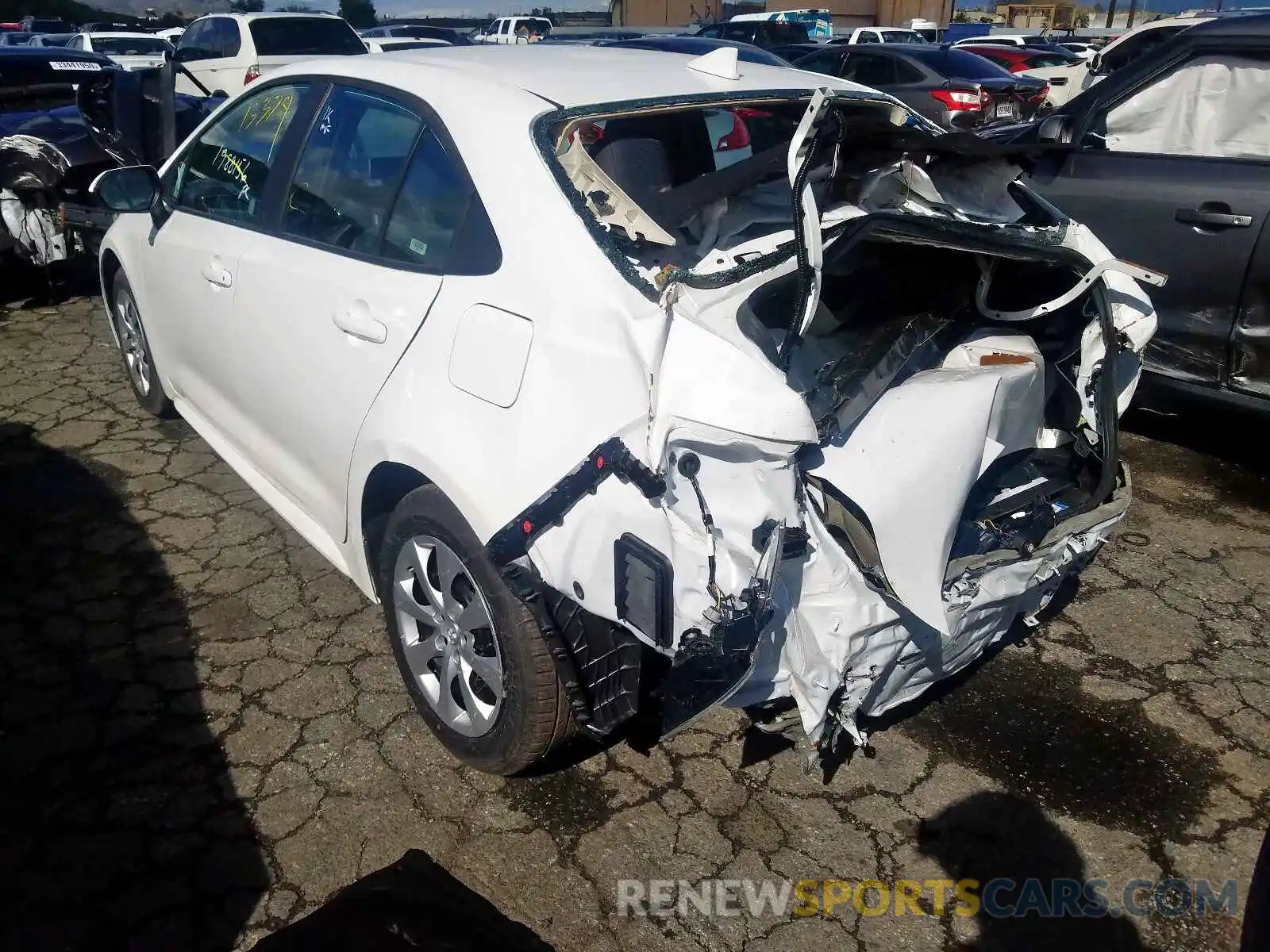 3 Photograph of a damaged car 5YFEPRAE1LP031221 TOYOTA COROLLA 2020