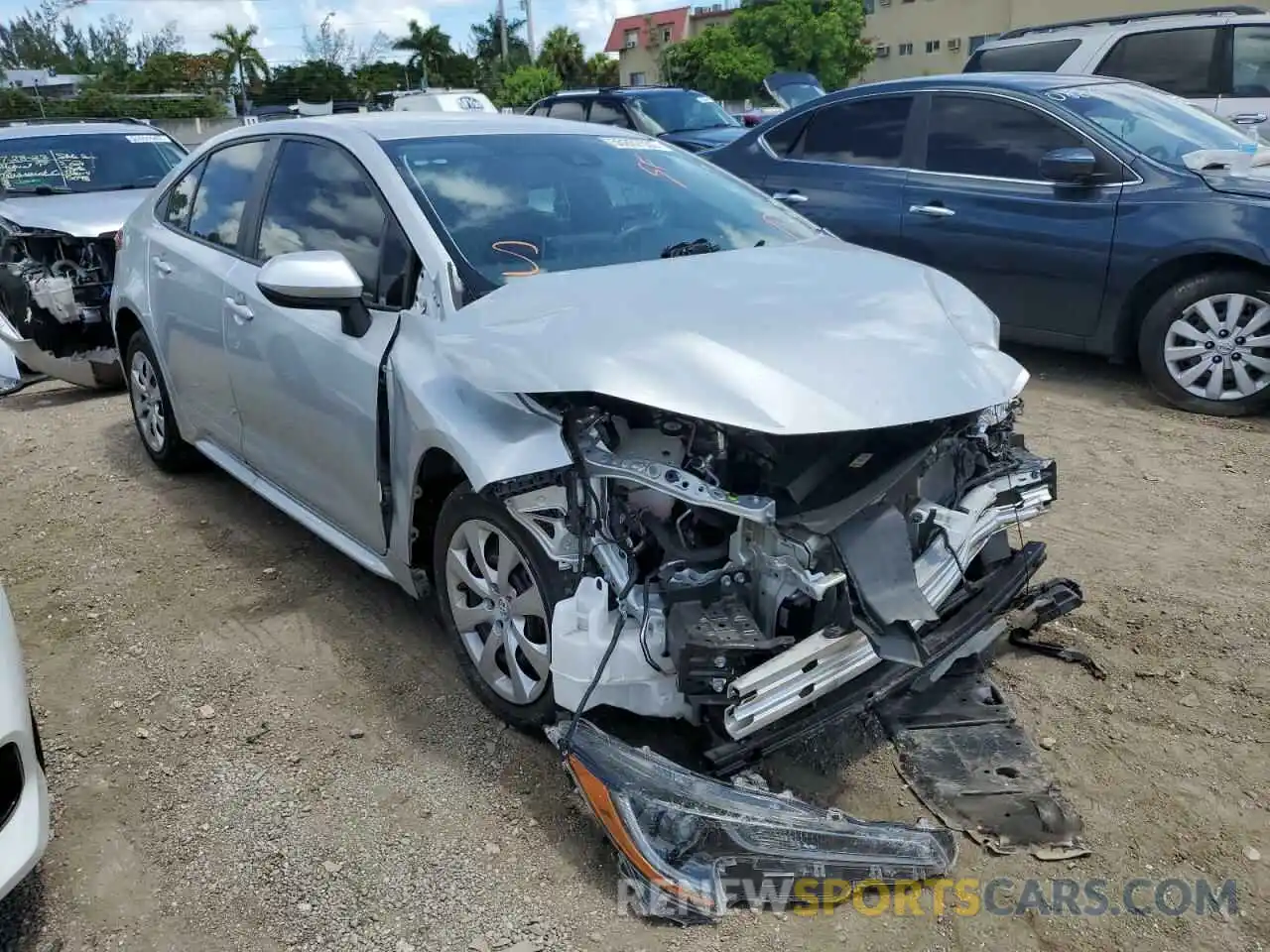 1 Photograph of a damaged car 5YFEPRAE1LP031350 TOYOTA COROLLA 2020