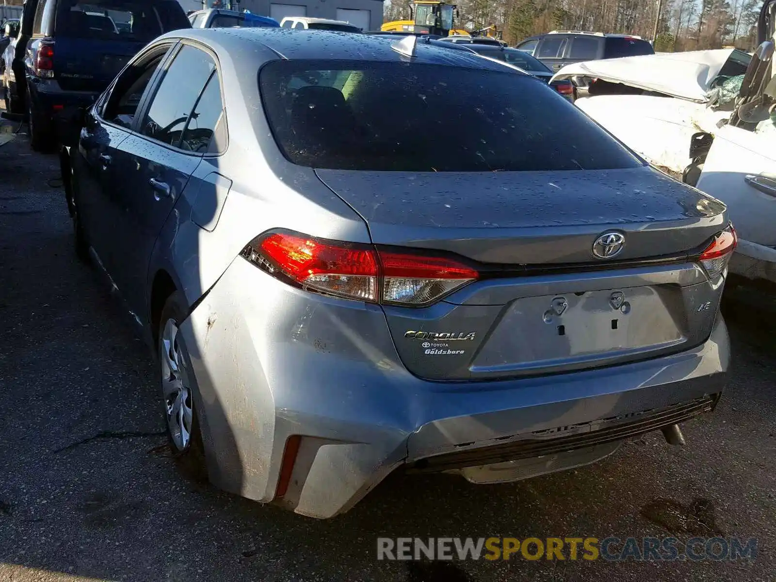 3 Photograph of a damaged car 5YFEPRAE1LP032840 TOYOTA COROLLA 2020