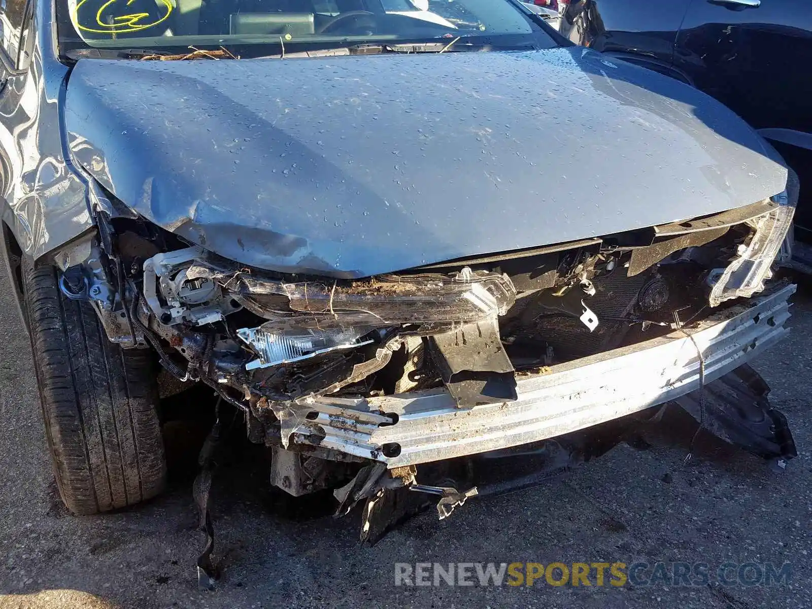 9 Photograph of a damaged car 5YFEPRAE1LP032840 TOYOTA COROLLA 2020