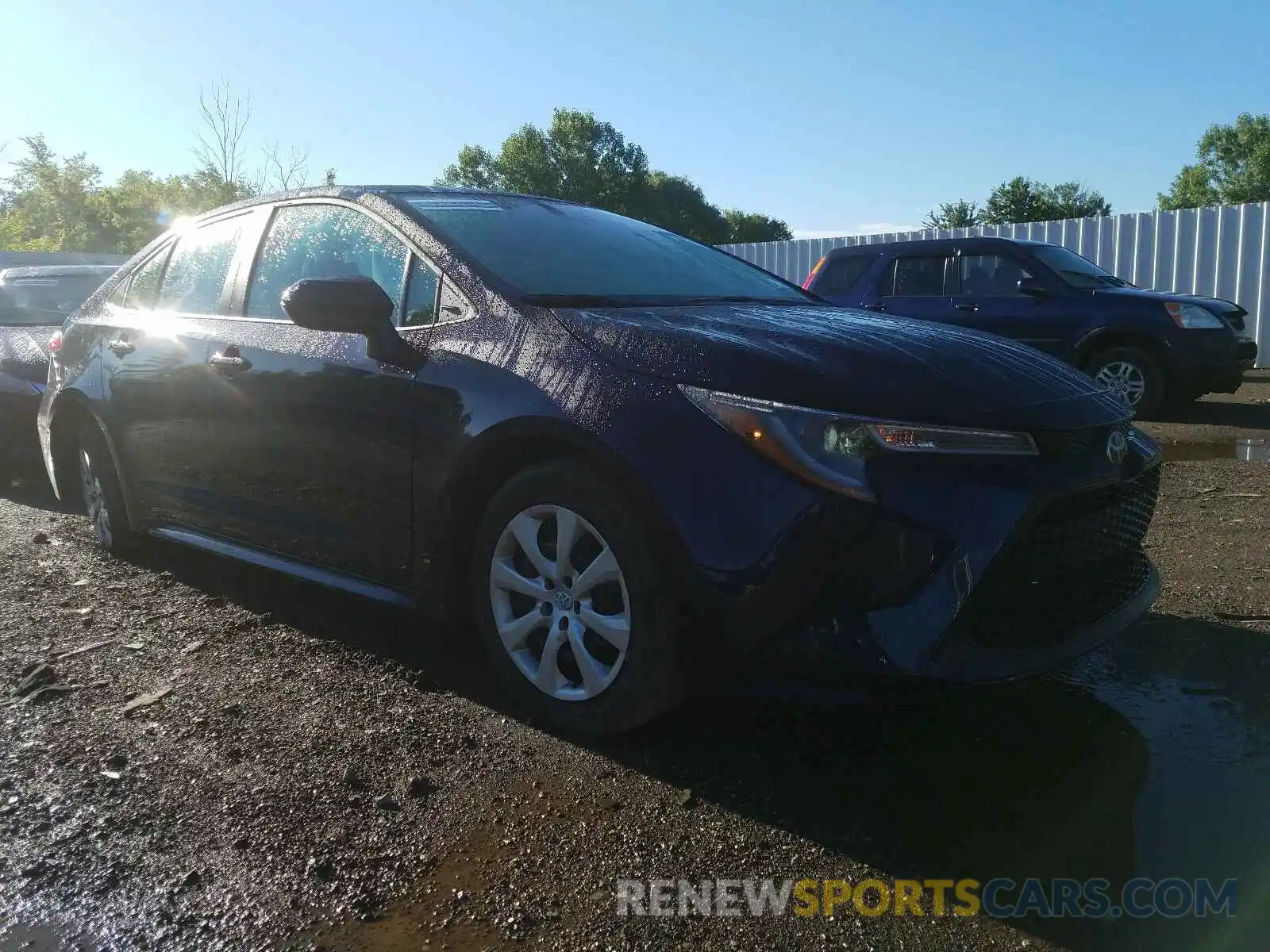 1 Photograph of a damaged car 5YFEPRAE1LP040033 TOYOTA COROLLA 2020