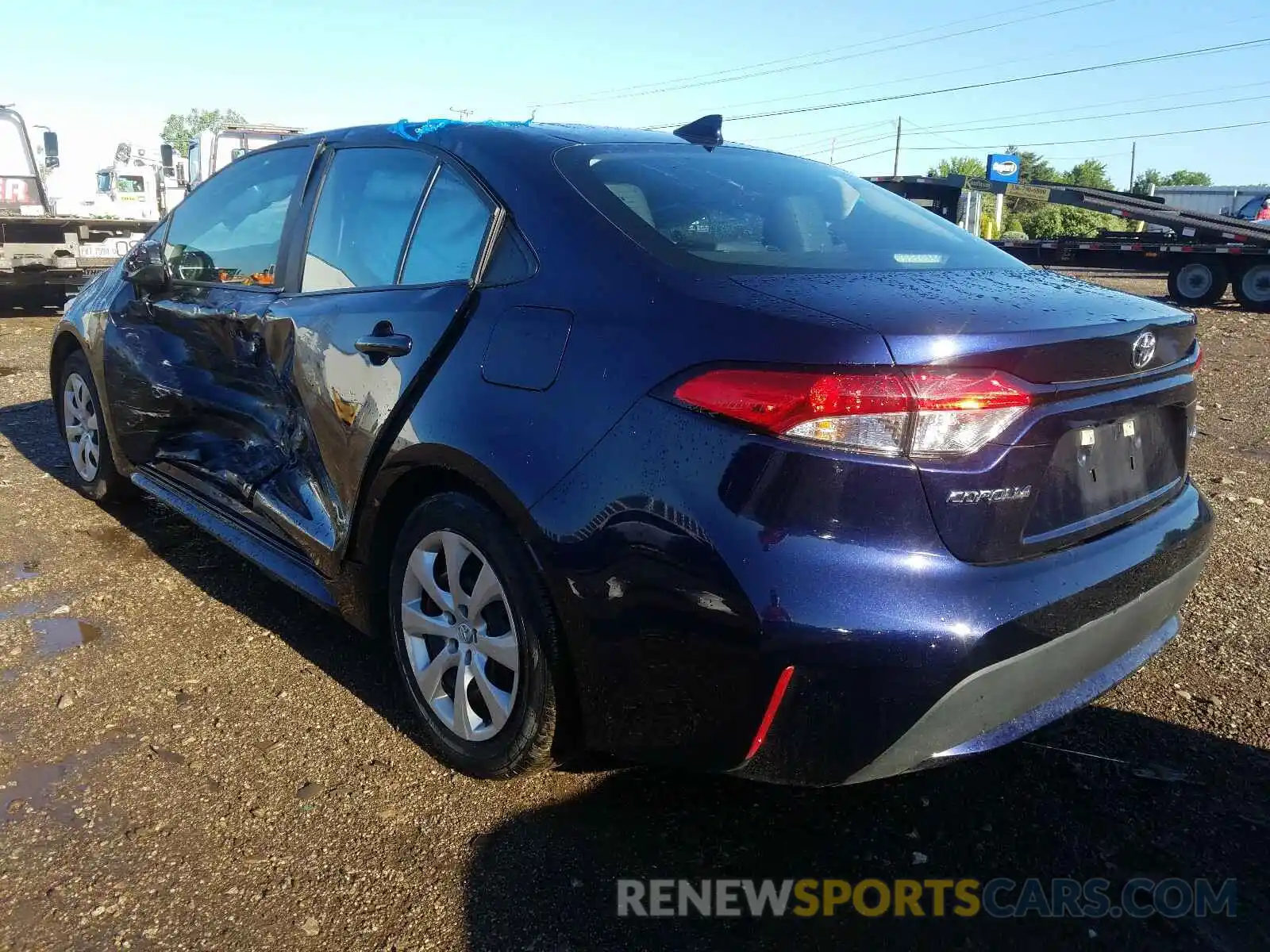 3 Photograph of a damaged car 5YFEPRAE1LP040033 TOYOTA COROLLA 2020