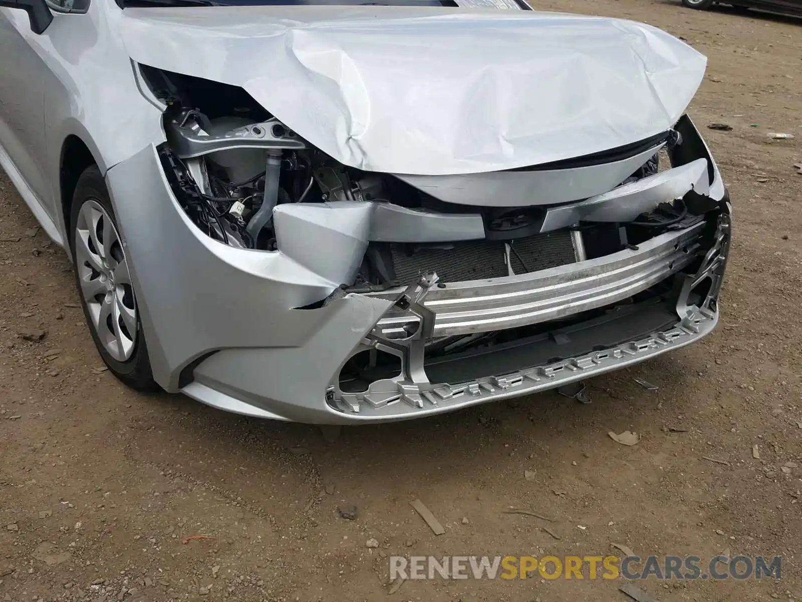 9 Photograph of a damaged car 5YFEPRAE1LP040064 TOYOTA COROLLA 2020