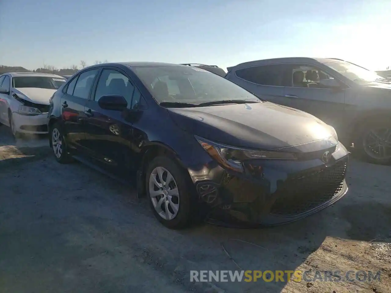 1 Photograph of a damaged car 5YFEPRAE1LP041473 TOYOTA COROLLA 2020