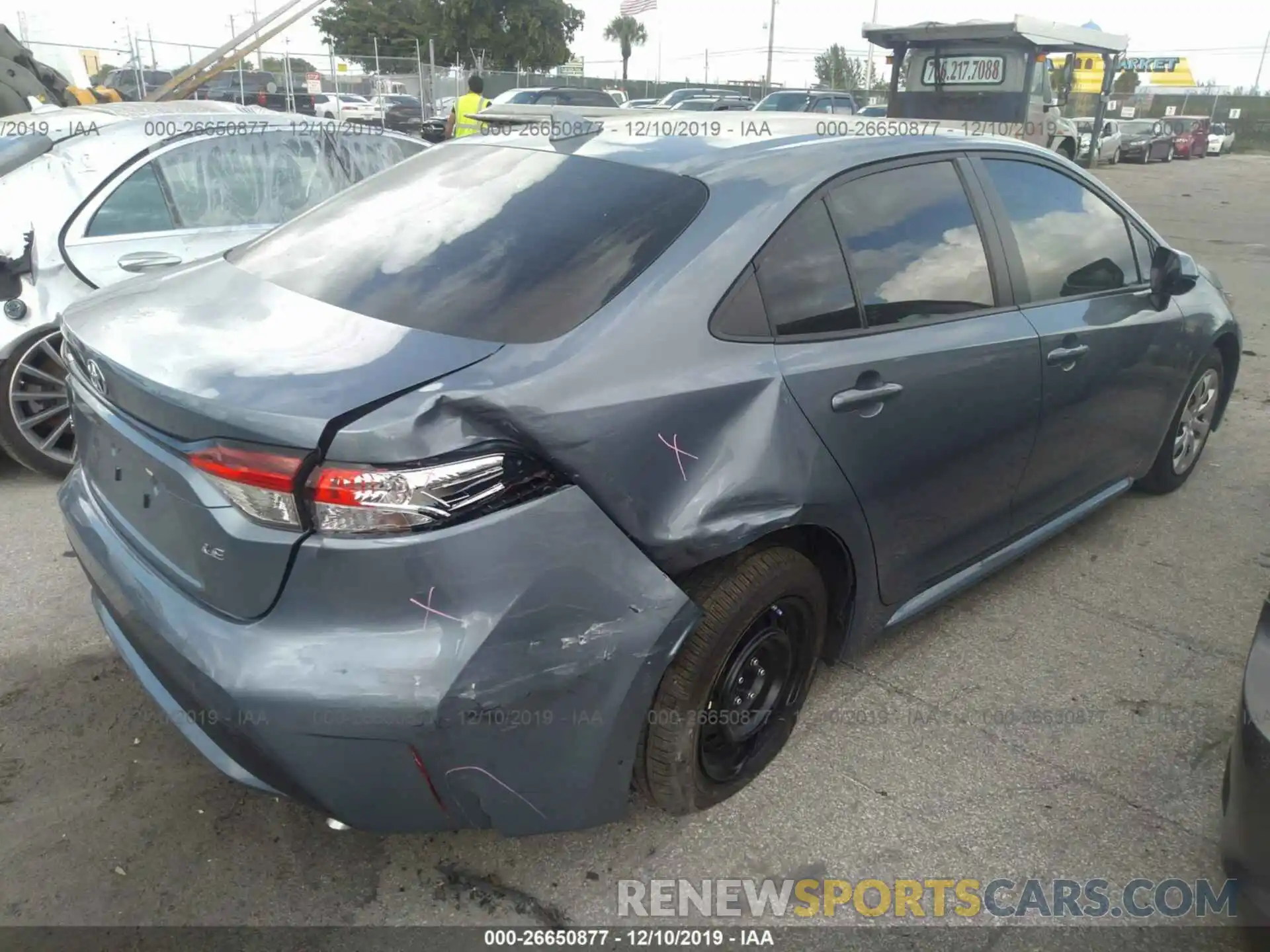 4 Photograph of a damaged car 5YFEPRAE1LP042302 TOYOTA COROLLA 2020