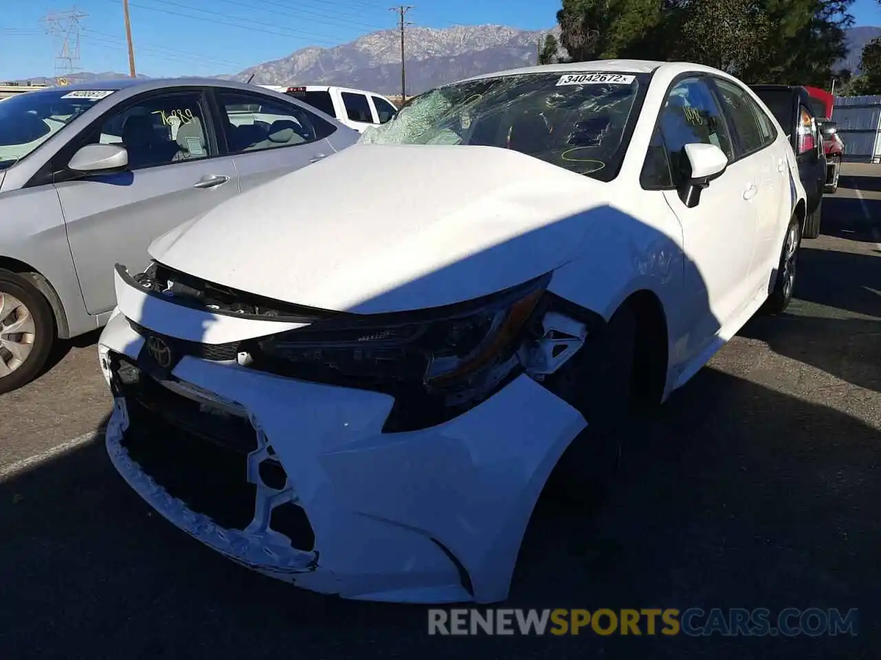 2 Photograph of a damaged car 5YFEPRAE1LP042557 TOYOTA COROLLA 2020