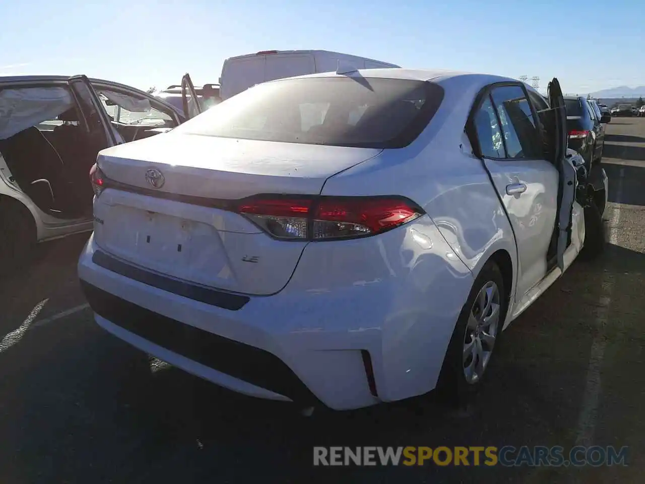 4 Photograph of a damaged car 5YFEPRAE1LP042557 TOYOTA COROLLA 2020