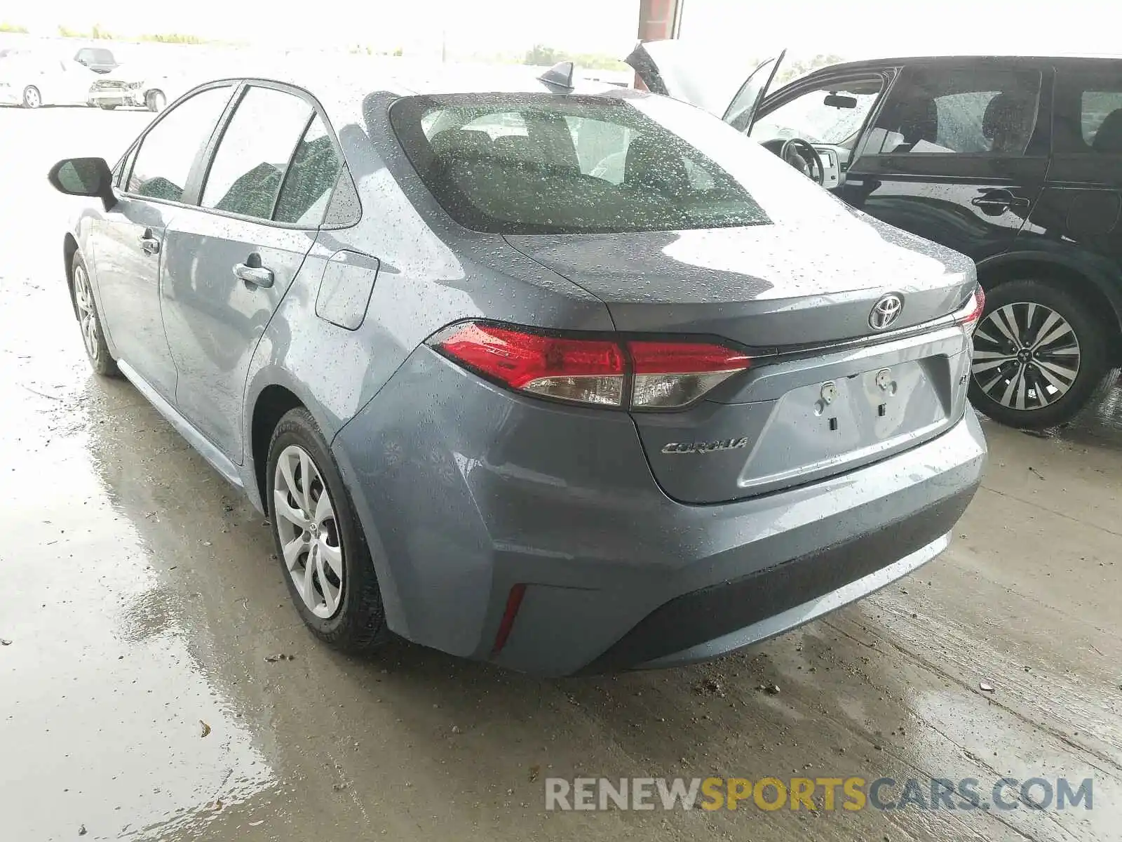 3 Photograph of a damaged car 5YFEPRAE1LP043255 TOYOTA COROLLA 2020