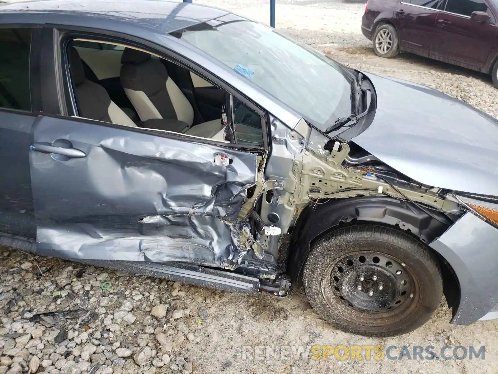 9 Photograph of a damaged car 5YFEPRAE1LP044096 TOYOTA COROLLA 2020