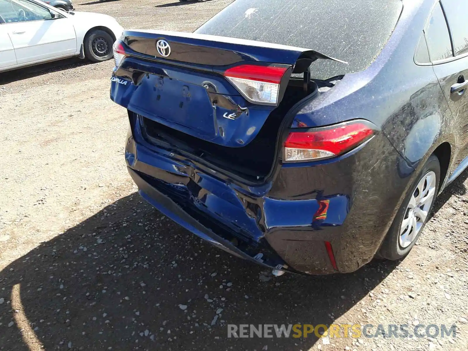 9 Photograph of a damaged car 5YFEPRAE1LP047922 TOYOTA COROLLA 2020