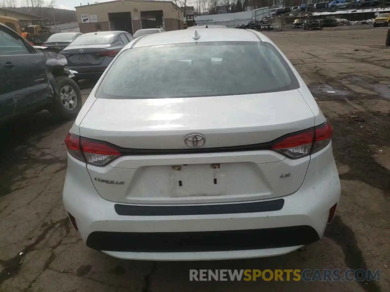 6 Photograph of a damaged car 5YFEPRAE1LP049671 TOYOTA COROLLA 2020