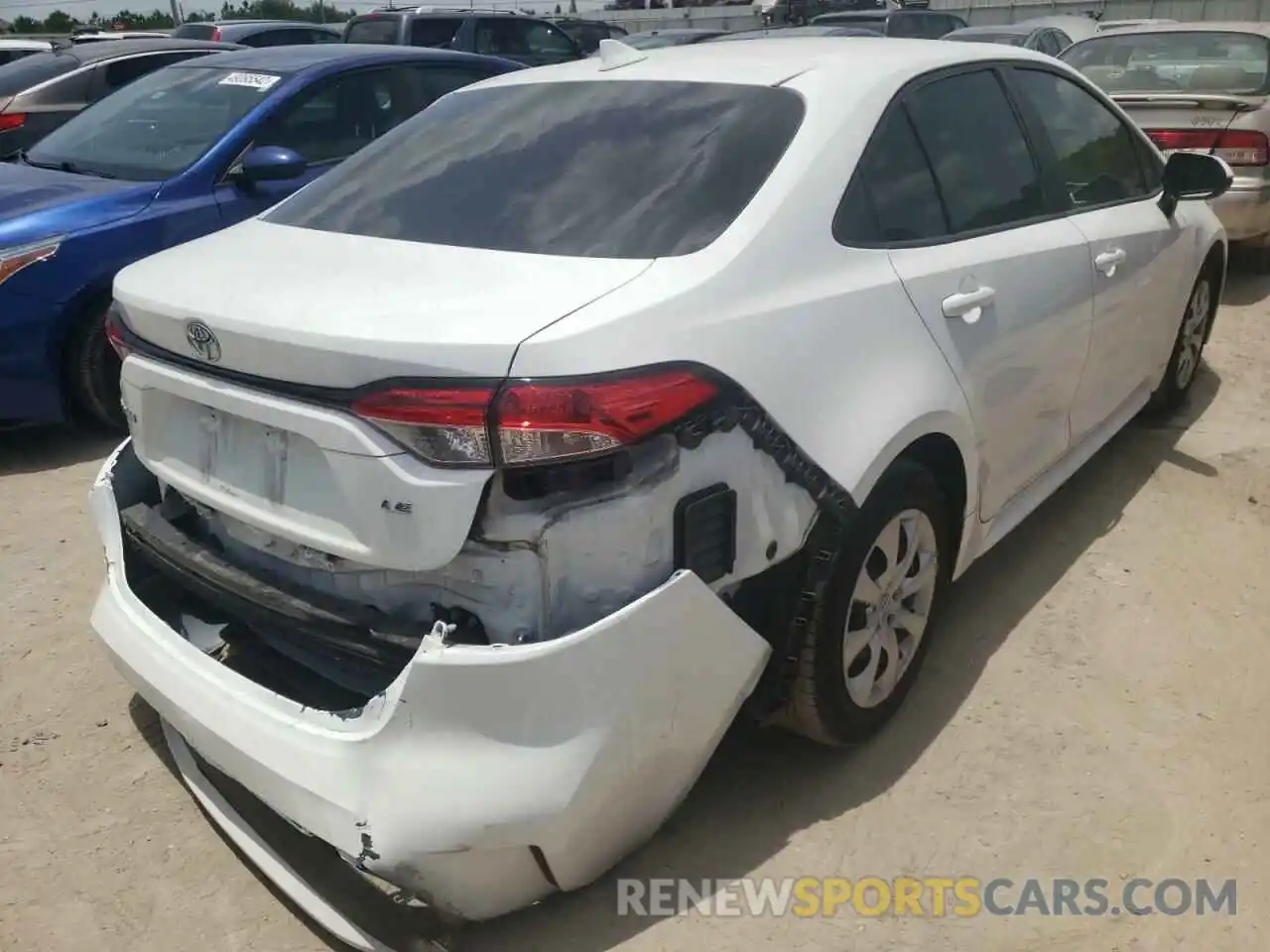 4 Photograph of a damaged car 5YFEPRAE1LP049783 TOYOTA COROLLA 2020