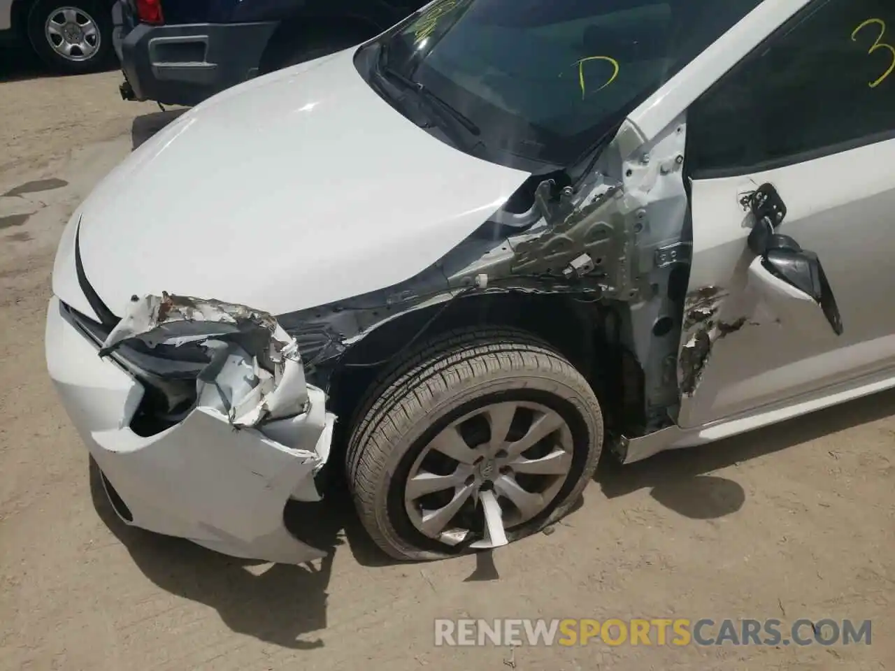 9 Photograph of a damaged car 5YFEPRAE1LP049783 TOYOTA COROLLA 2020