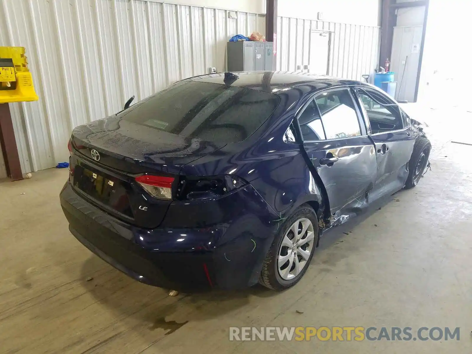 4 Photograph of a damaged car 5YFEPRAE1LP052831 TOYOTA COROLLA 2020