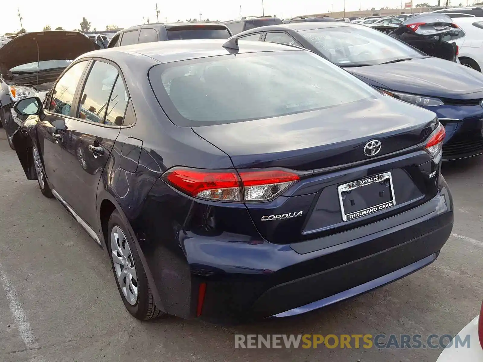 3 Photograph of a damaged car 5YFEPRAE1LP053512 TOYOTA COROLLA 2020