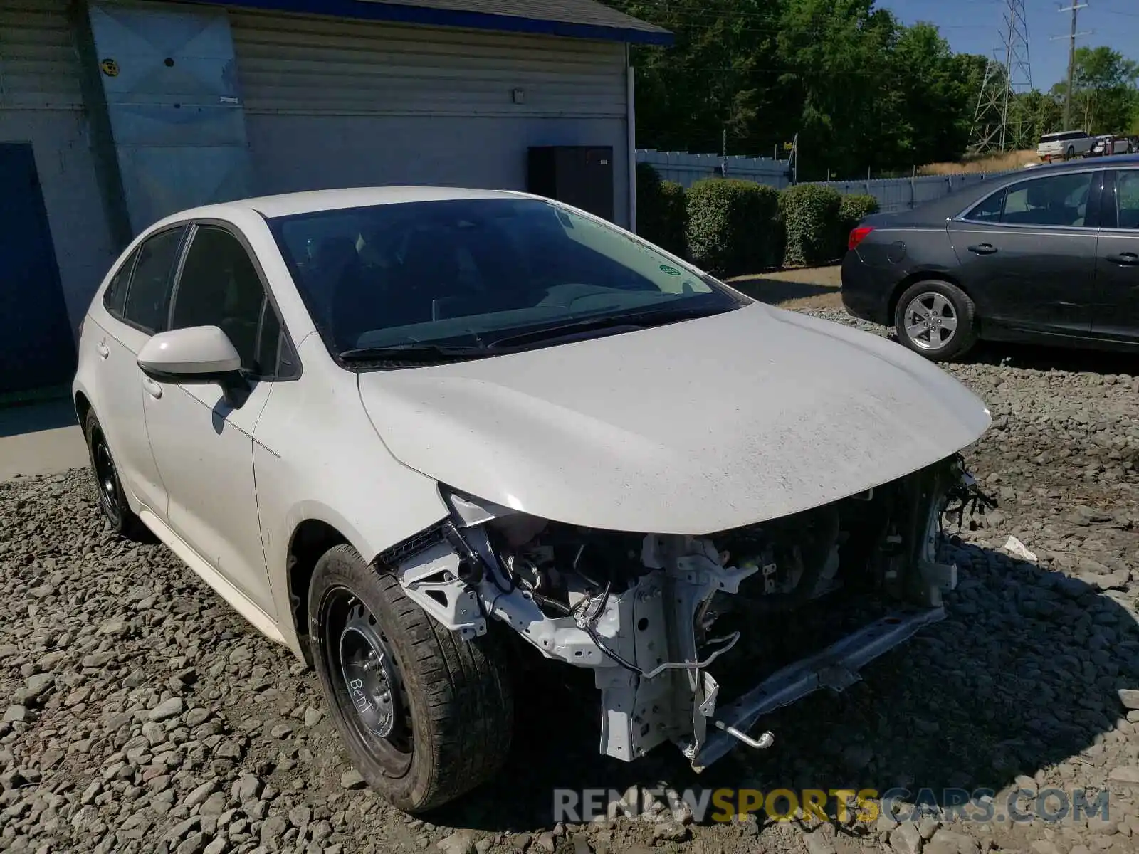 1 Photograph of a damaged car 5YFEPRAE1LP054708 TOYOTA COROLLA 2020