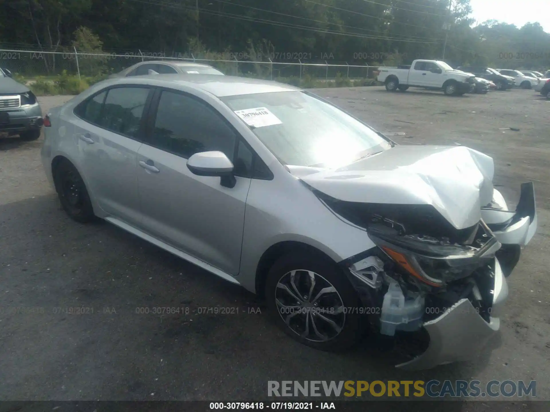 1 Photograph of a damaged car 5YFEPRAE1LP055535 TOYOTA COROLLA 2020