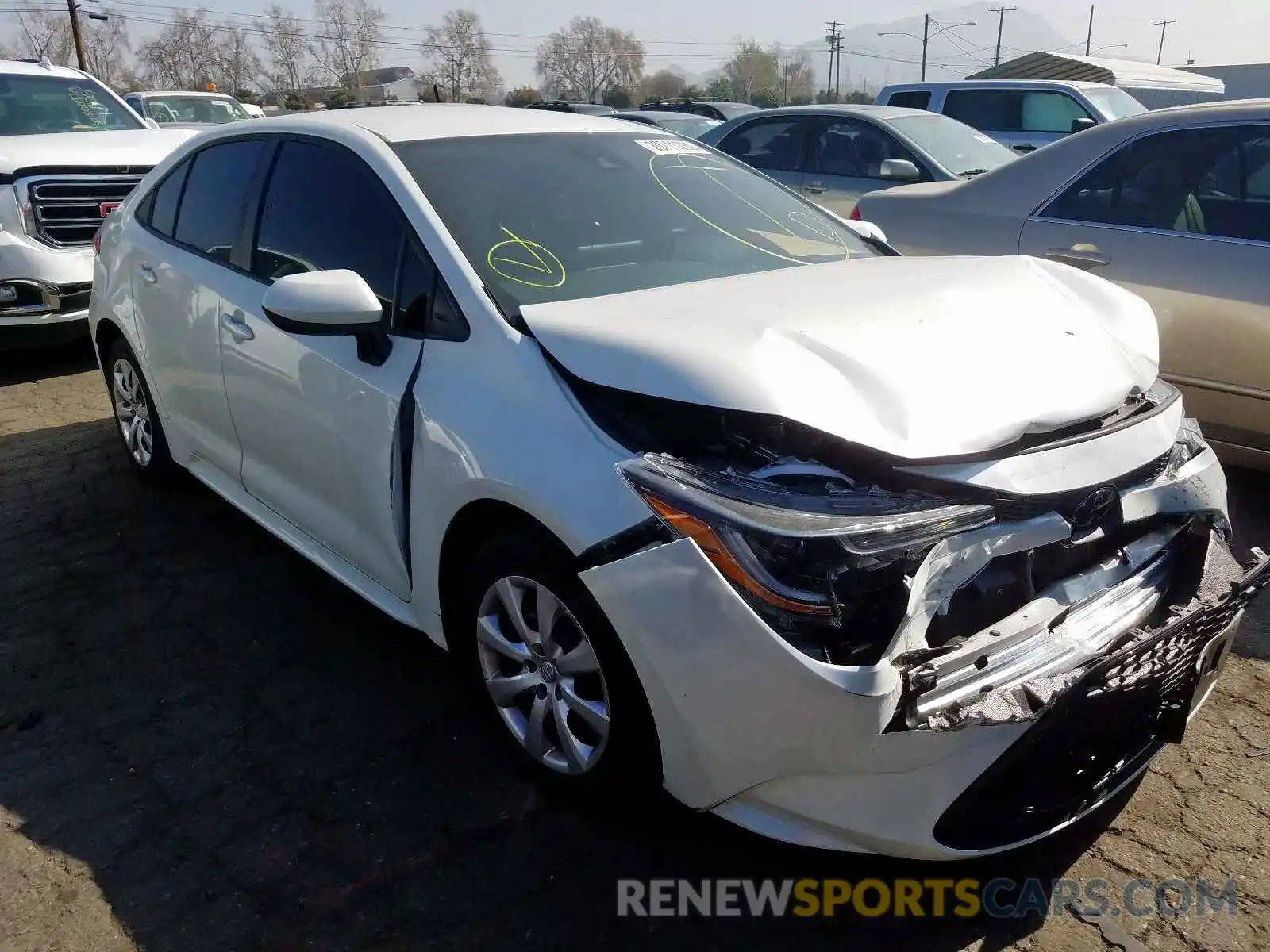 1 Photograph of a damaged car 5YFEPRAE1LP055597 TOYOTA COROLLA 2020