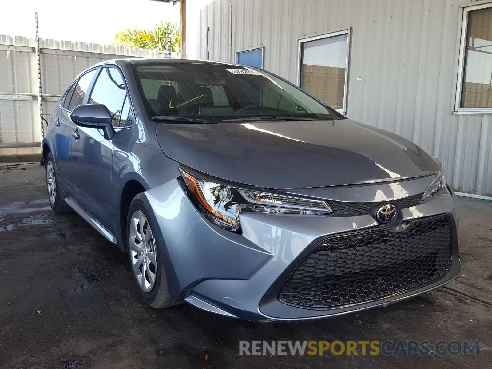 1 Photograph of a damaged car 5YFEPRAE1LP056684 TOYOTA COROLLA 2020