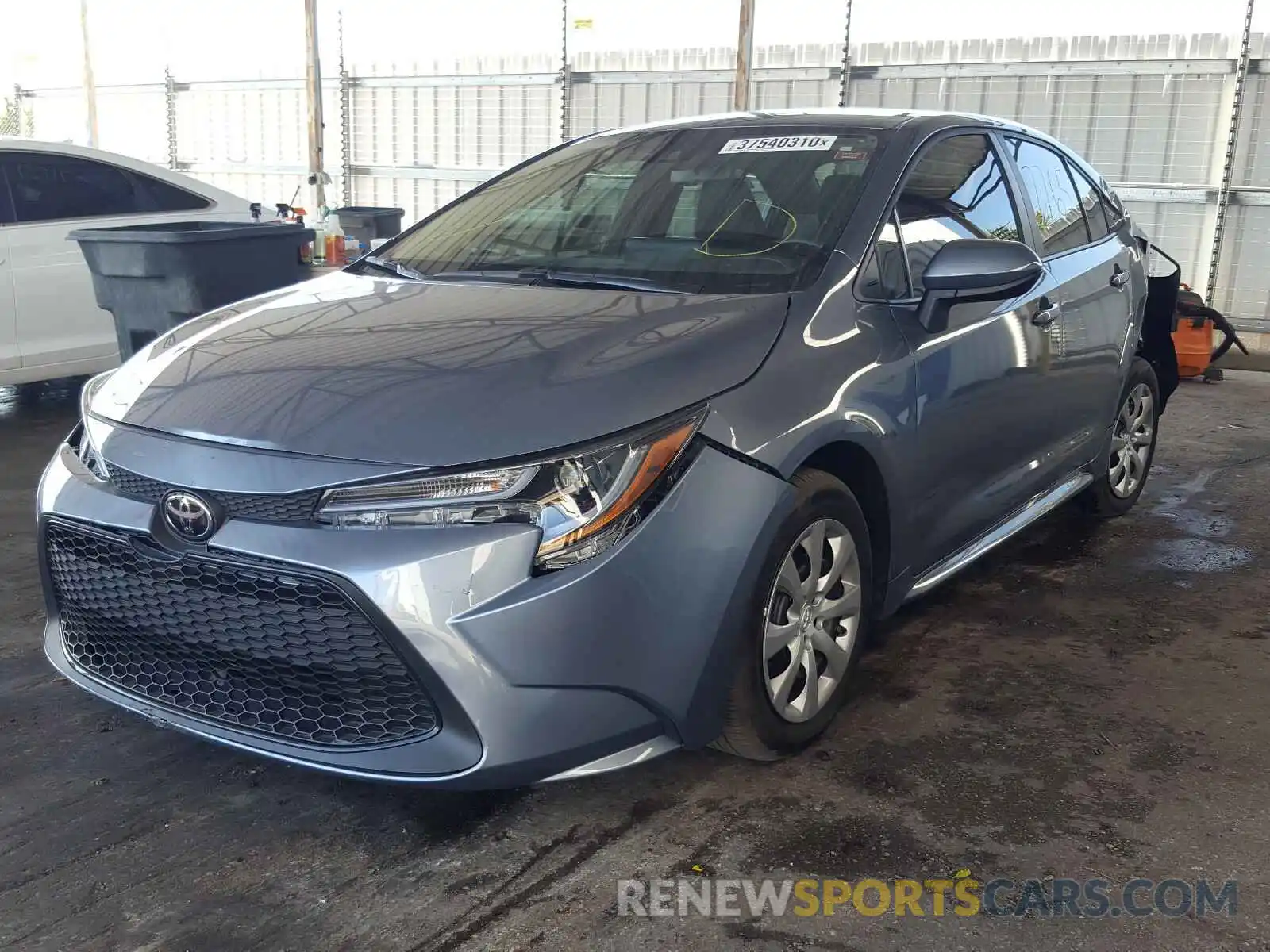 2 Photograph of a damaged car 5YFEPRAE1LP056684 TOYOTA COROLLA 2020