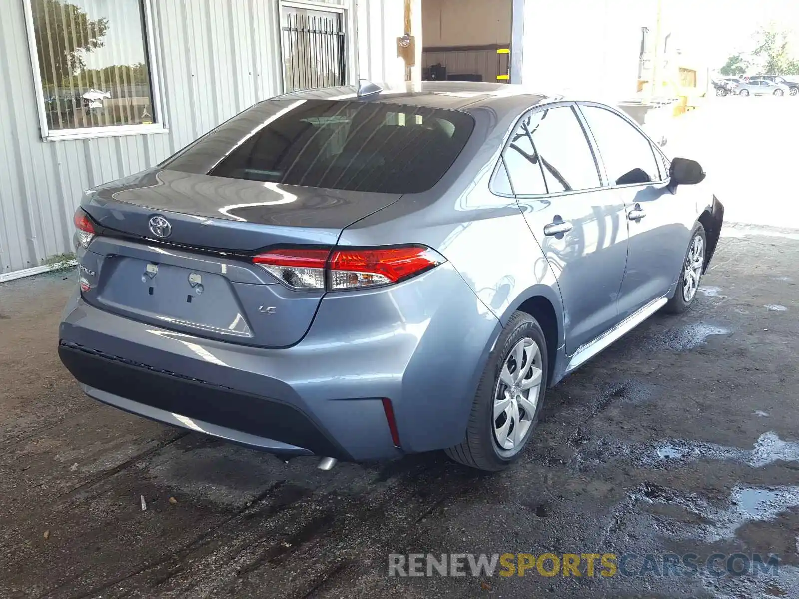 4 Photograph of a damaged car 5YFEPRAE1LP056684 TOYOTA COROLLA 2020