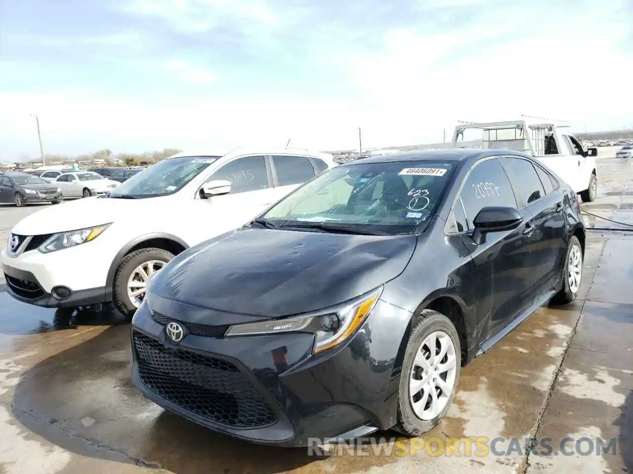 2 Photograph of a damaged car 5YFEPRAE1LP058712 TOYOTA COROLLA 2020