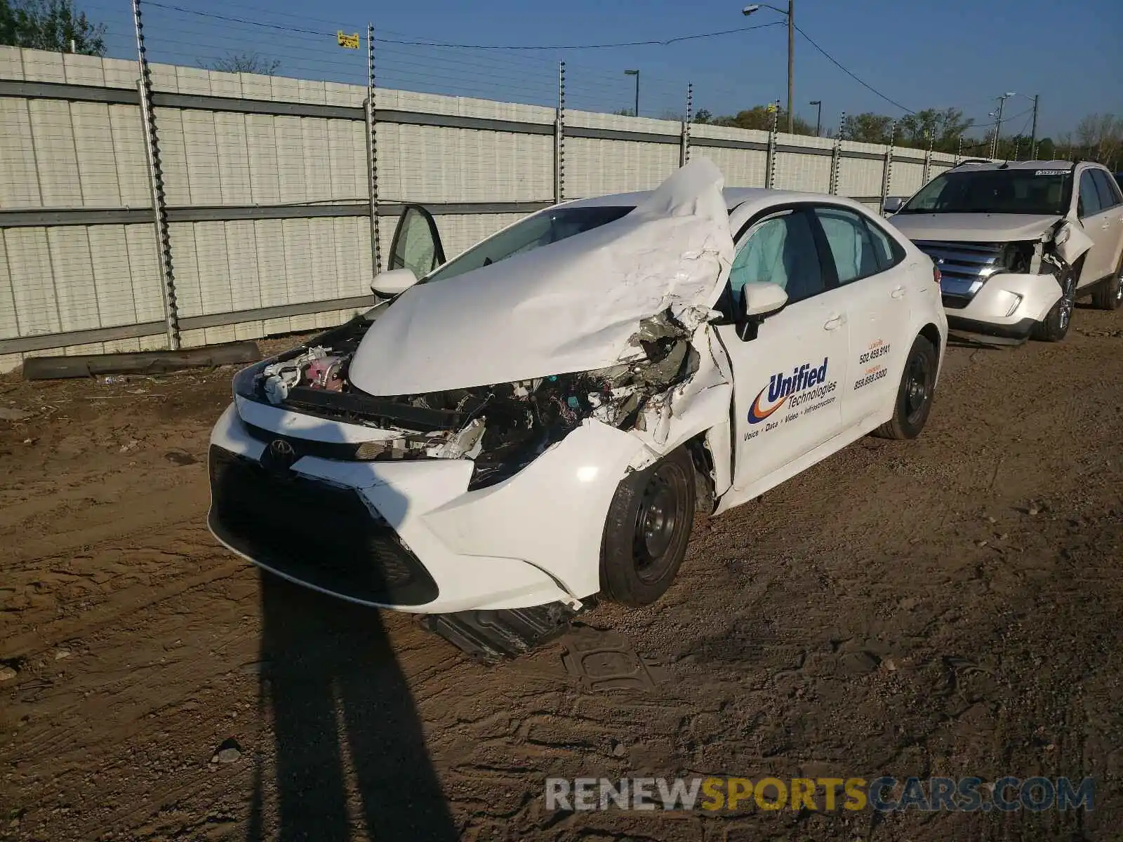 2 Photograph of a damaged car 5YFEPRAE1LP059374 TOYOTA COROLLA 2020