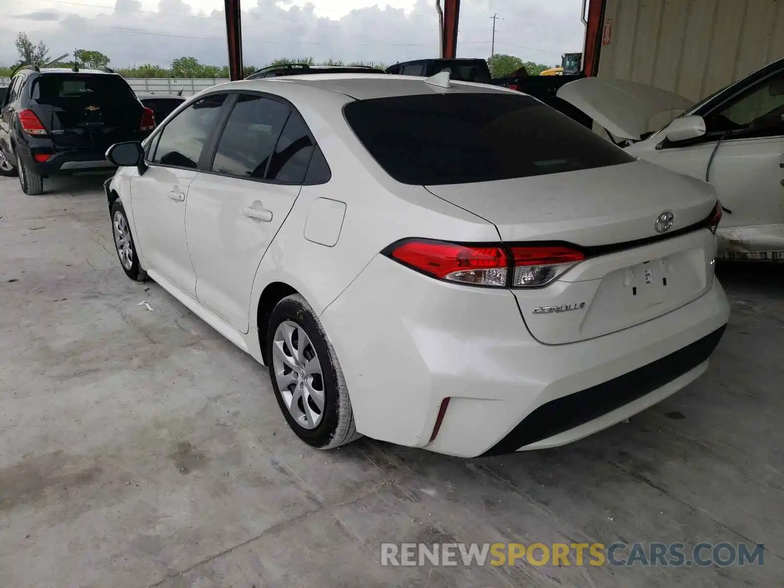 3 Photograph of a damaged car 5YFEPRAE1LP059763 TOYOTA COROLLA 2020