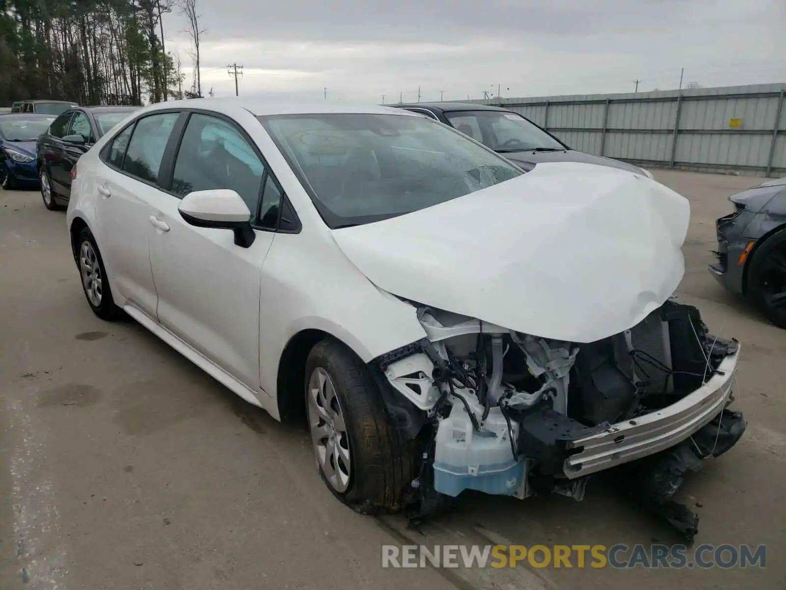 1 Photograph of a damaged car 5YFEPRAE1LP060105 TOYOTA COROLLA 2020