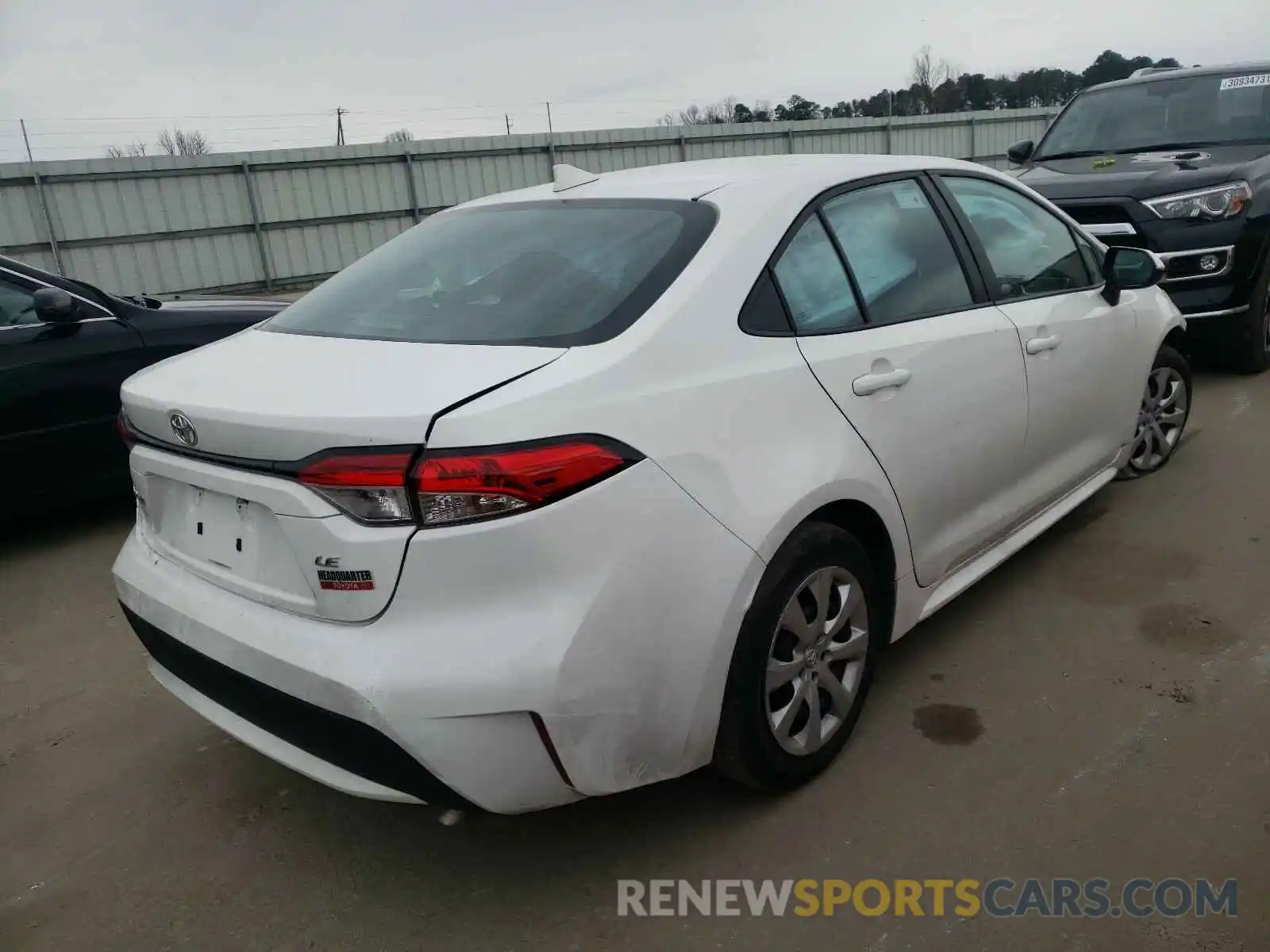 4 Photograph of a damaged car 5YFEPRAE1LP060105 TOYOTA COROLLA 2020