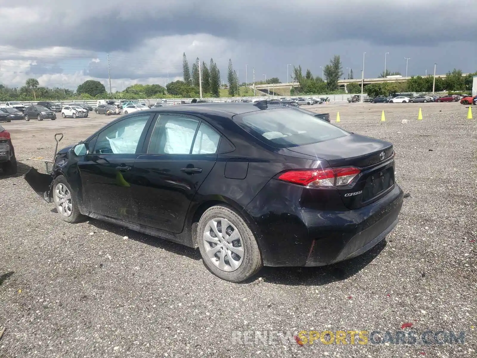 3 Photograph of a damaged car 5YFEPRAE1LP060265 TOYOTA COROLLA 2020