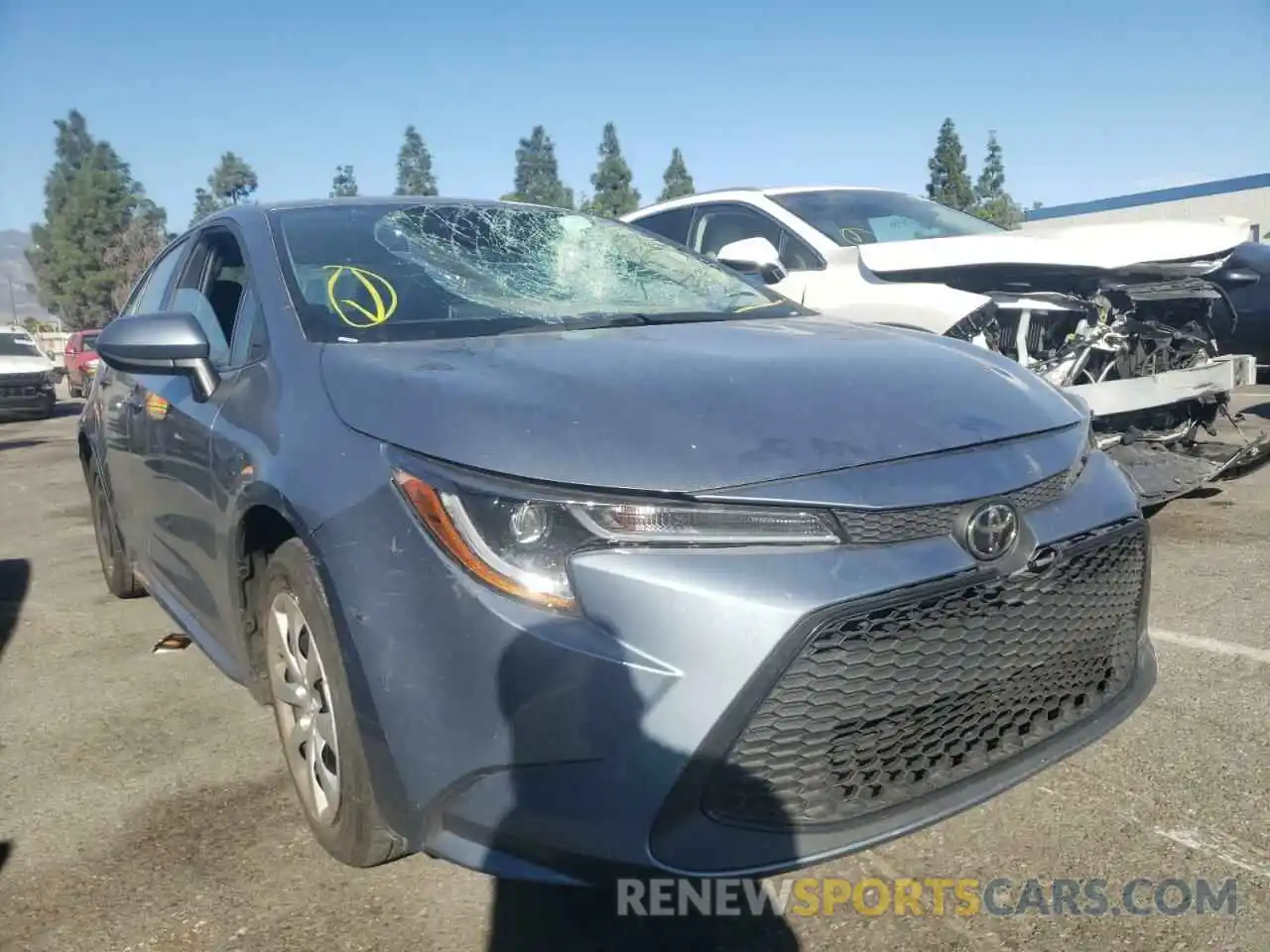 1 Photograph of a damaged car 5YFEPRAE1LP061044 TOYOTA COROLLA 2020