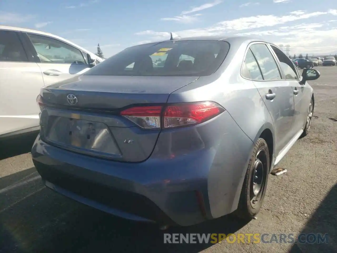 4 Photograph of a damaged car 5YFEPRAE1LP061044 TOYOTA COROLLA 2020