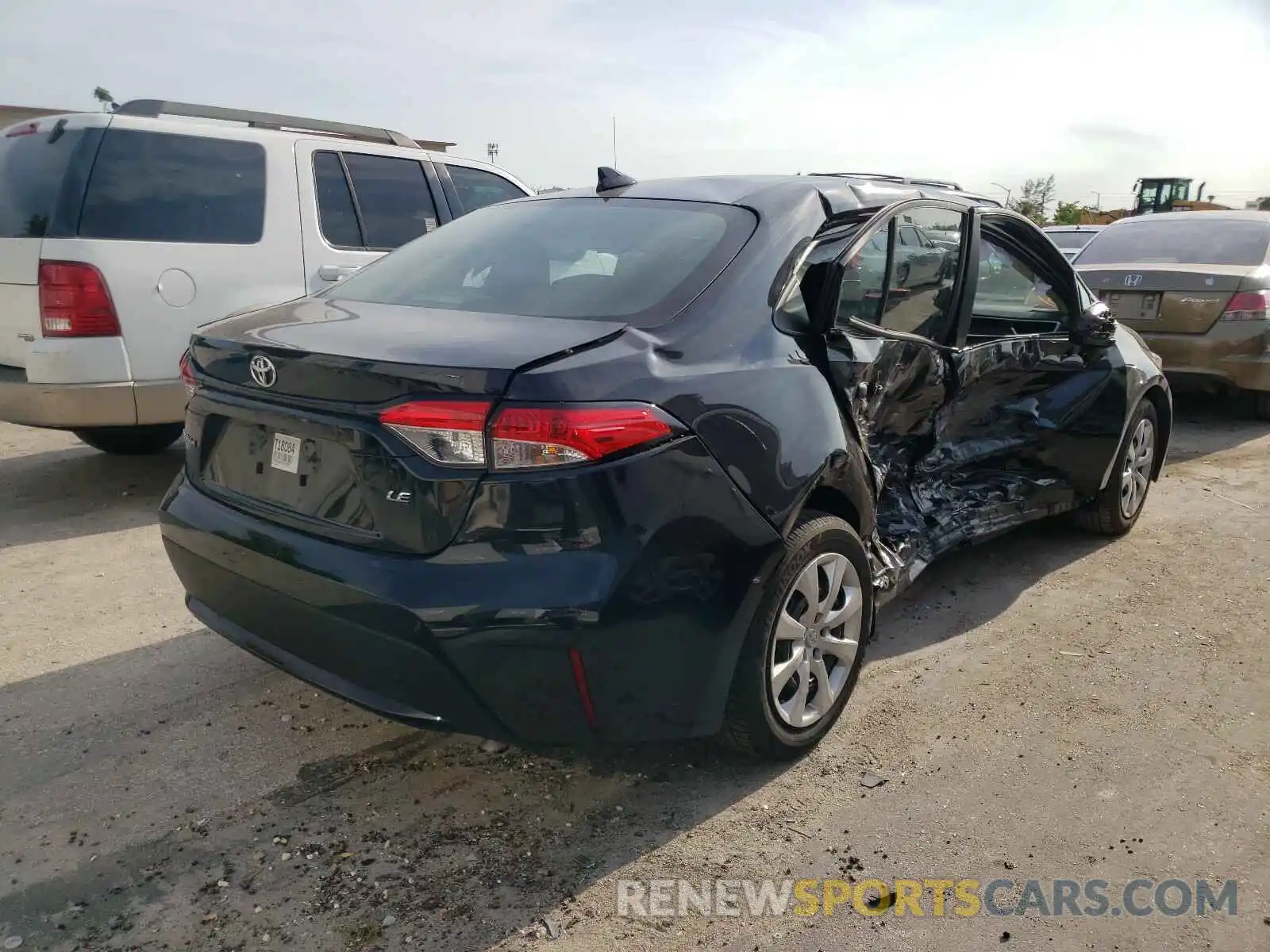 4 Photograph of a damaged car 5YFEPRAE1LP061299 TOYOTA COROLLA 2020