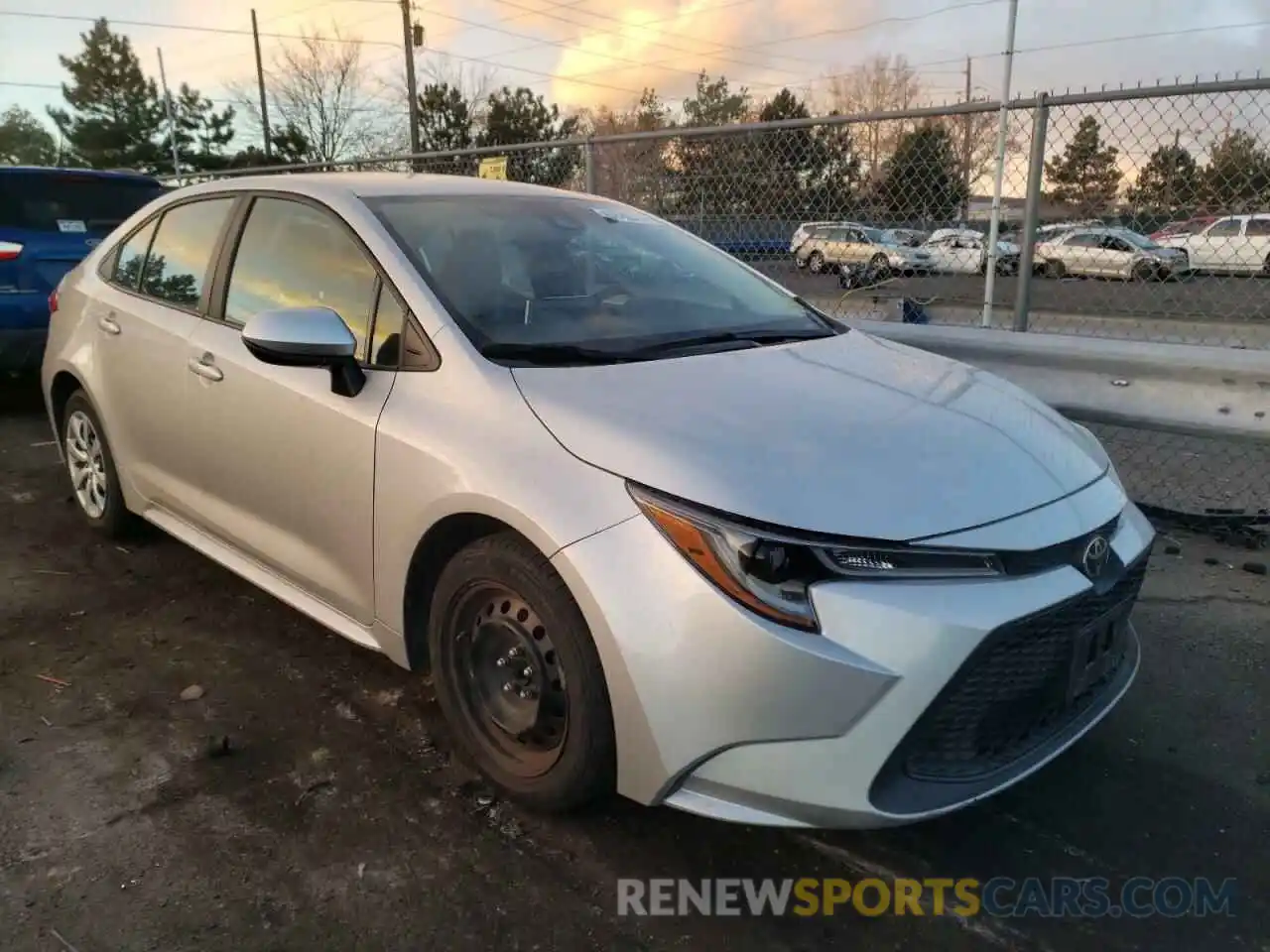 1 Photograph of a damaged car 5YFEPRAE1LP064140 TOYOTA COROLLA 2020