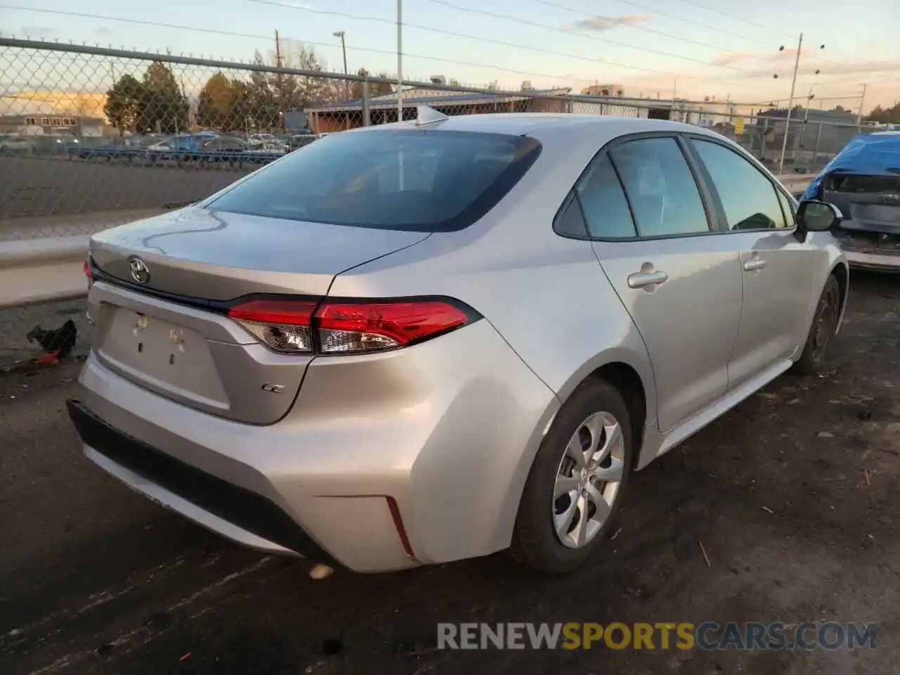 4 Photograph of a damaged car 5YFEPRAE1LP064140 TOYOTA COROLLA 2020