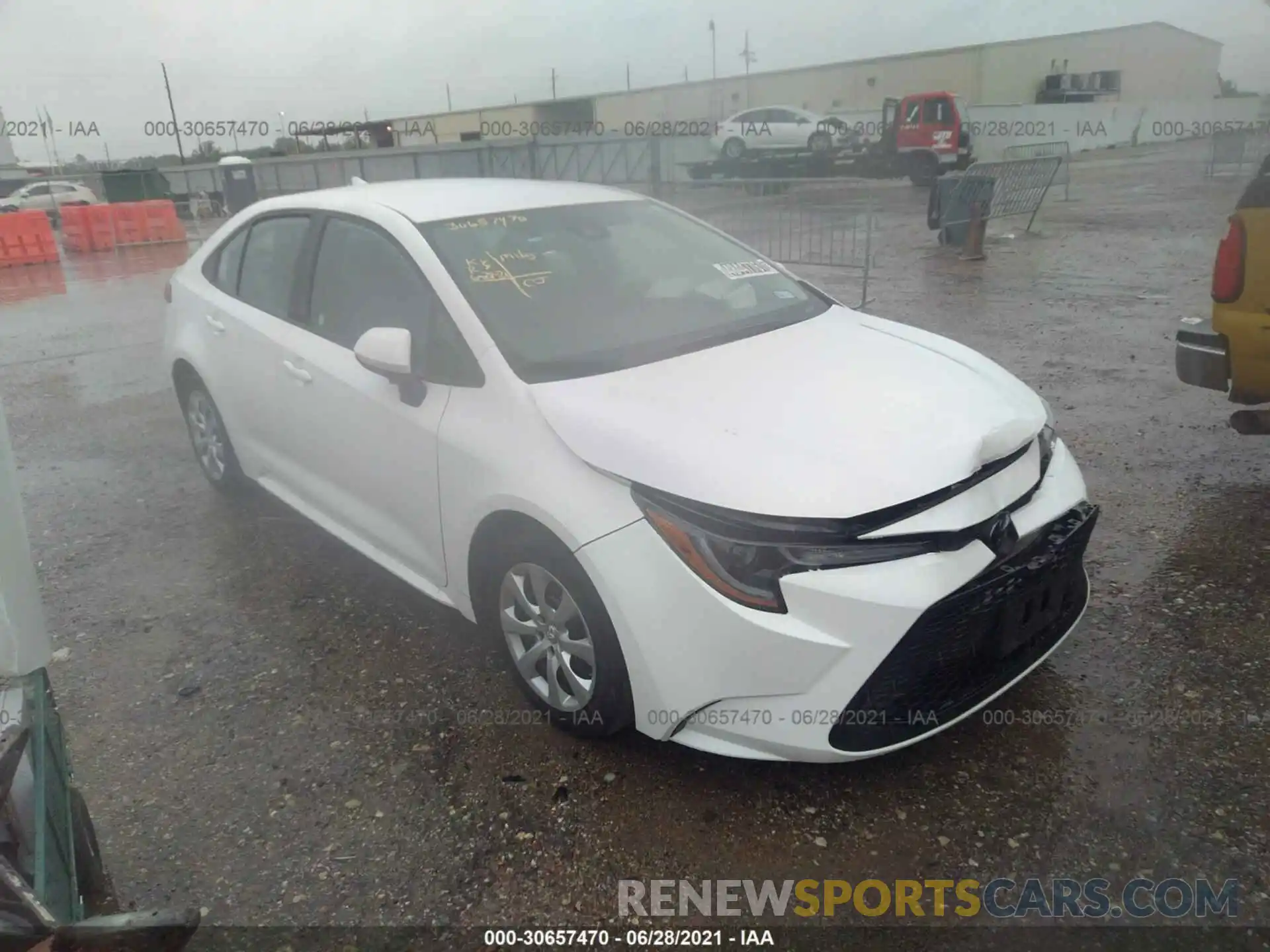 1 Photograph of a damaged car 5YFEPRAE1LP064526 TOYOTA COROLLA 2020