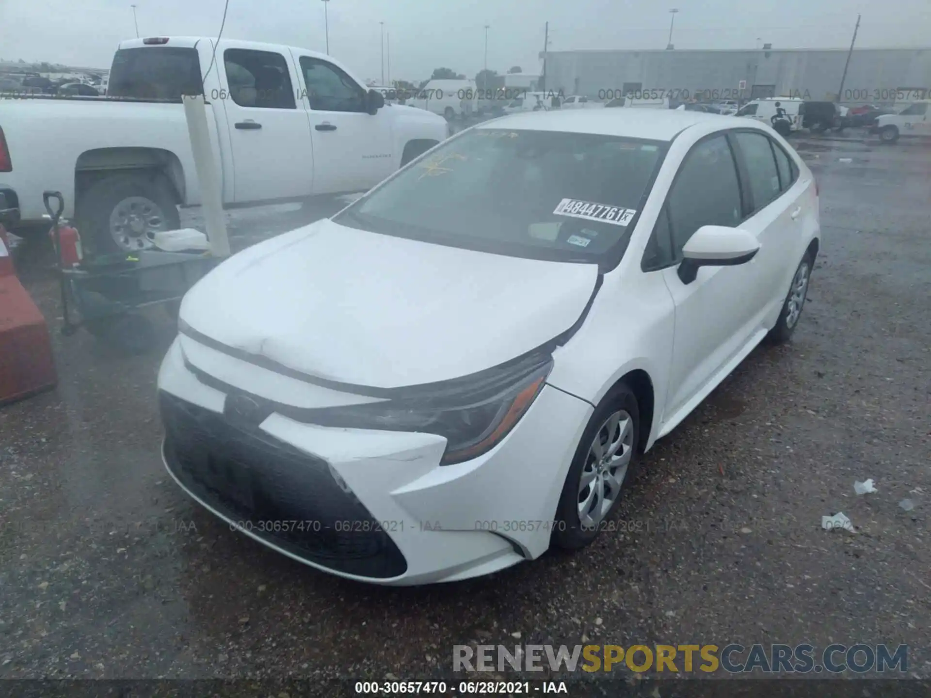 2 Photograph of a damaged car 5YFEPRAE1LP064526 TOYOTA COROLLA 2020