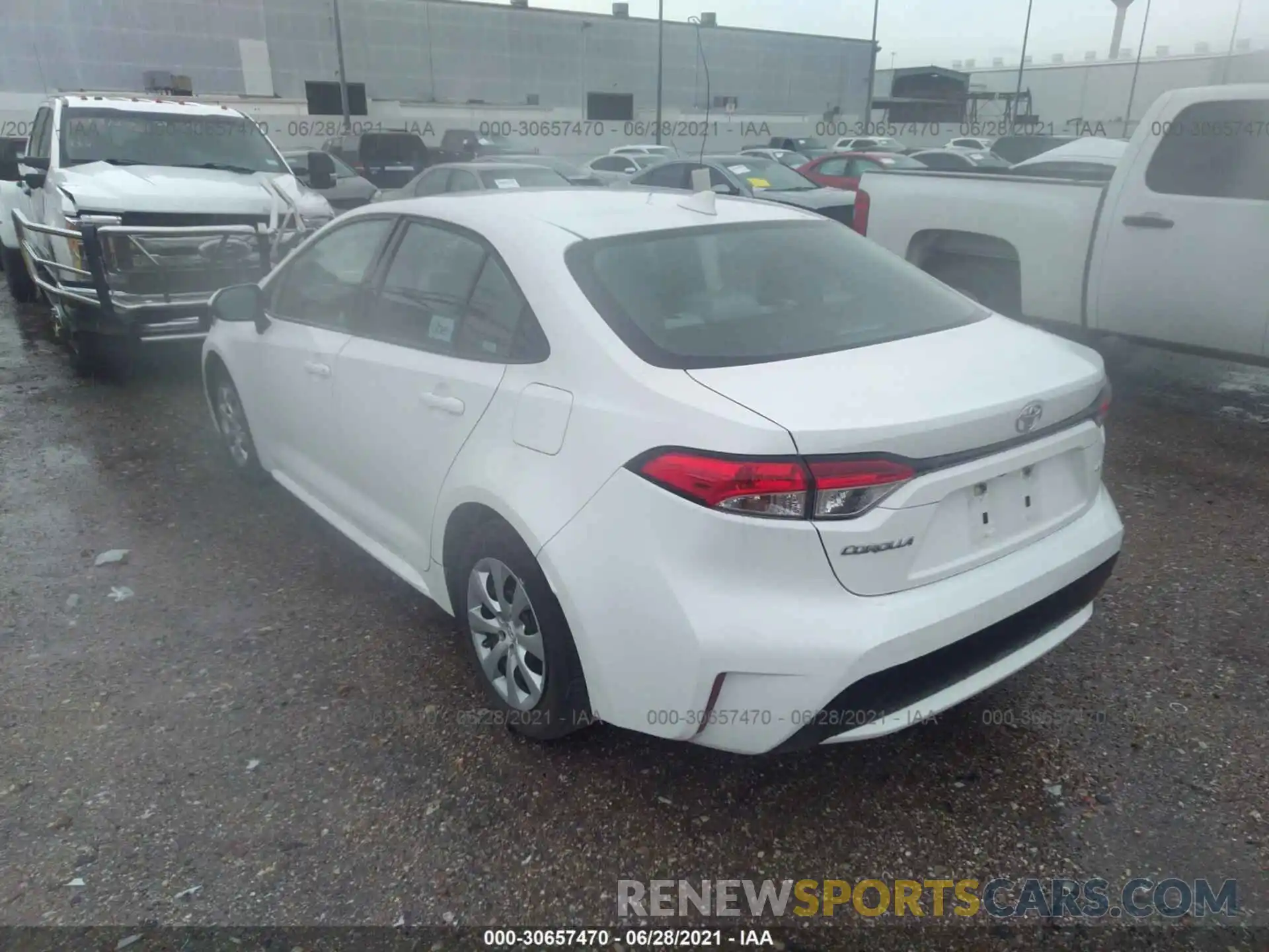 3 Photograph of a damaged car 5YFEPRAE1LP064526 TOYOTA COROLLA 2020